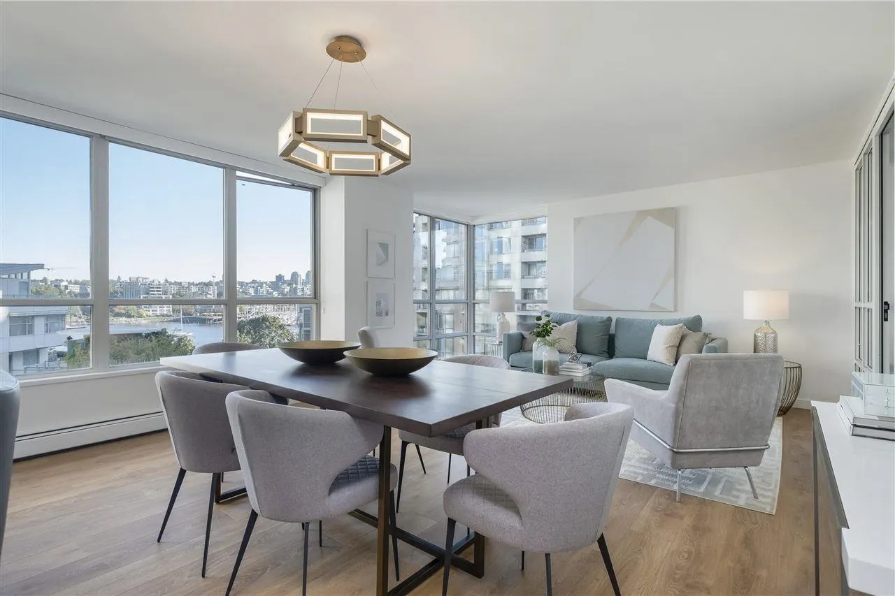 1228 Marinaside Crescent #605
