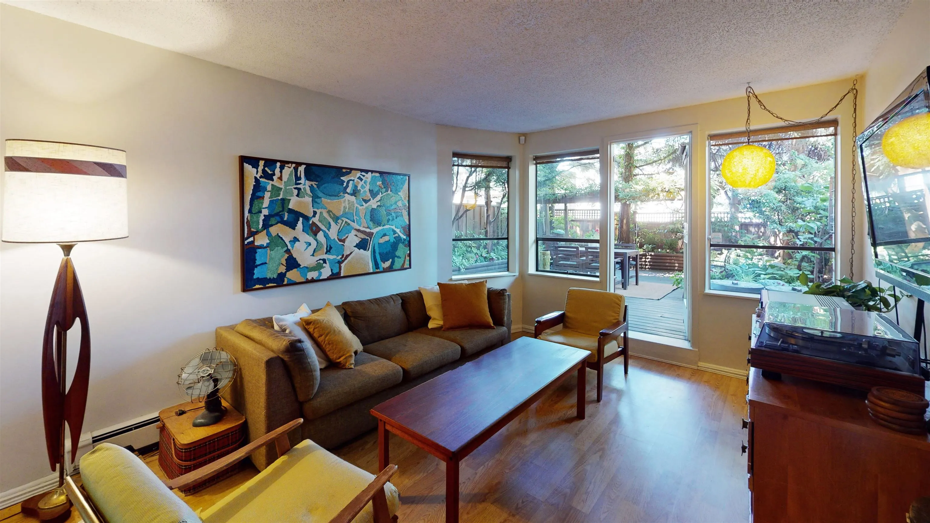853 E 7th Avenue #111