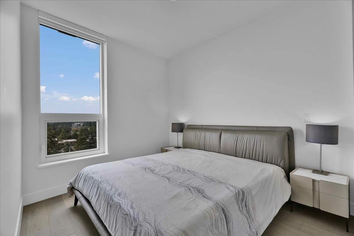 1342 Johnston Road #905