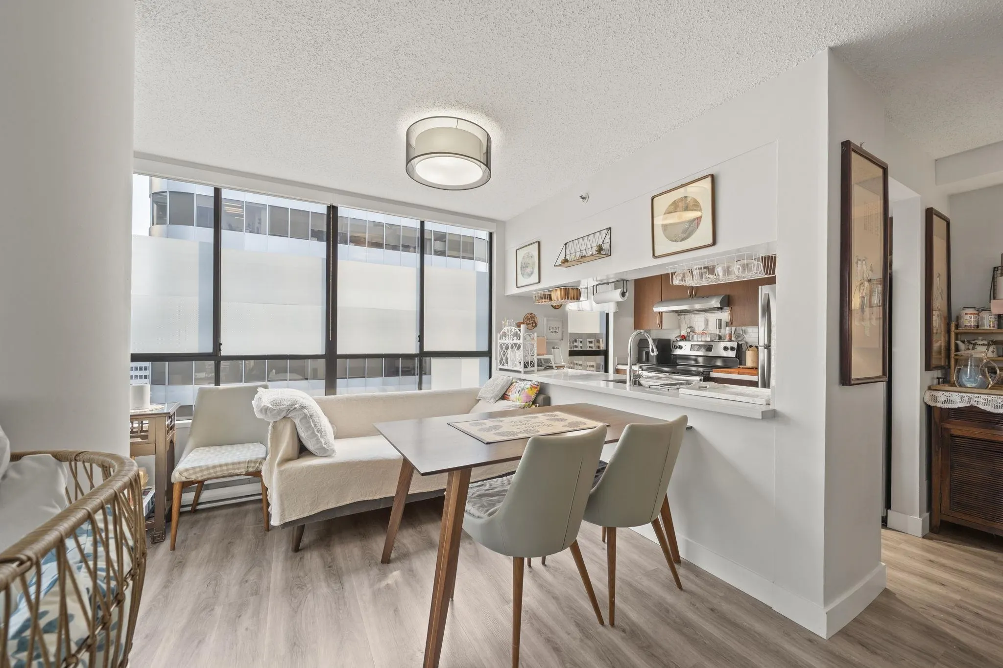 1060 Alberni Street #1506