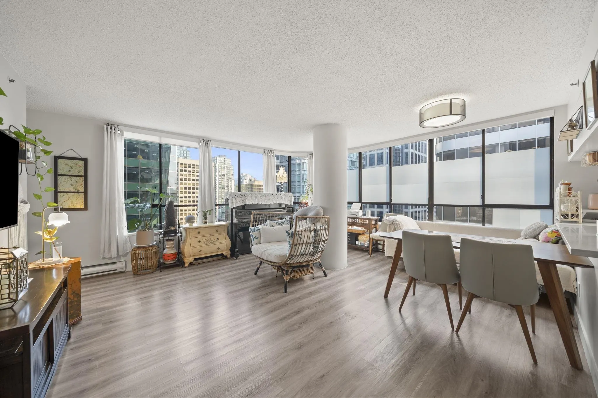 1060 Alberni Street #1506
