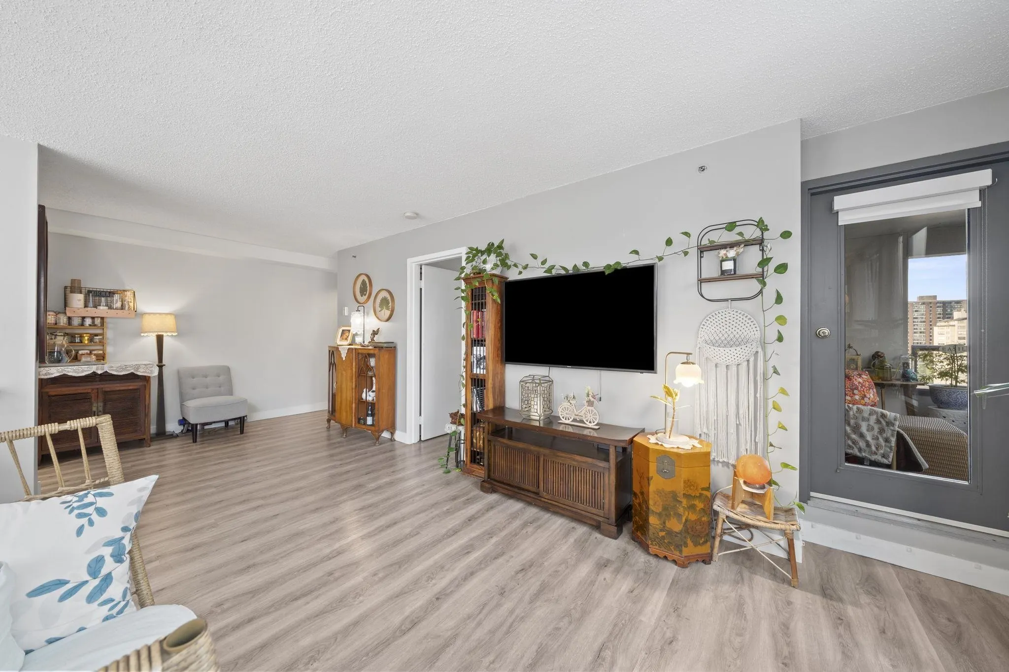 1060 Alberni Street #1506