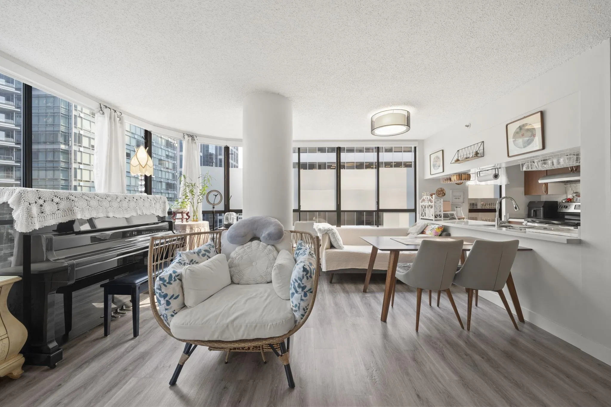1060 Alberni Street #1506