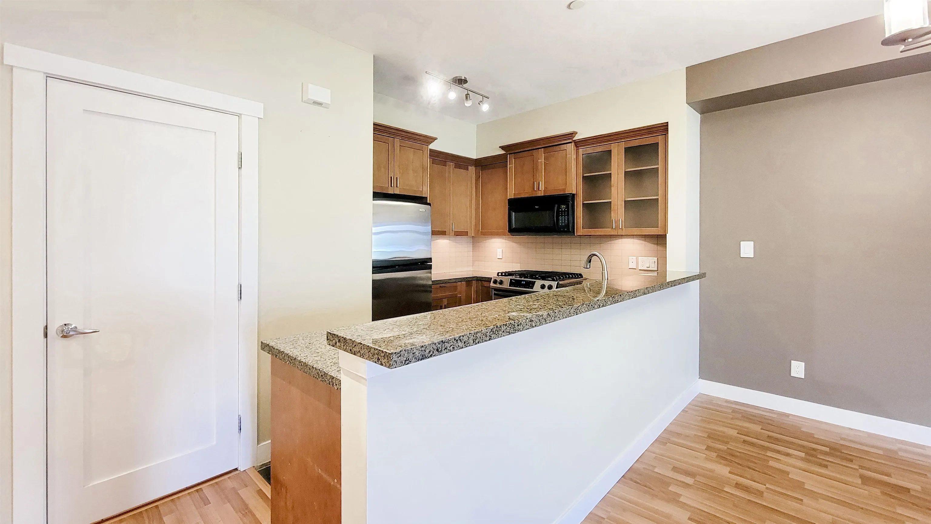 7388 Macpherson Avenue #74