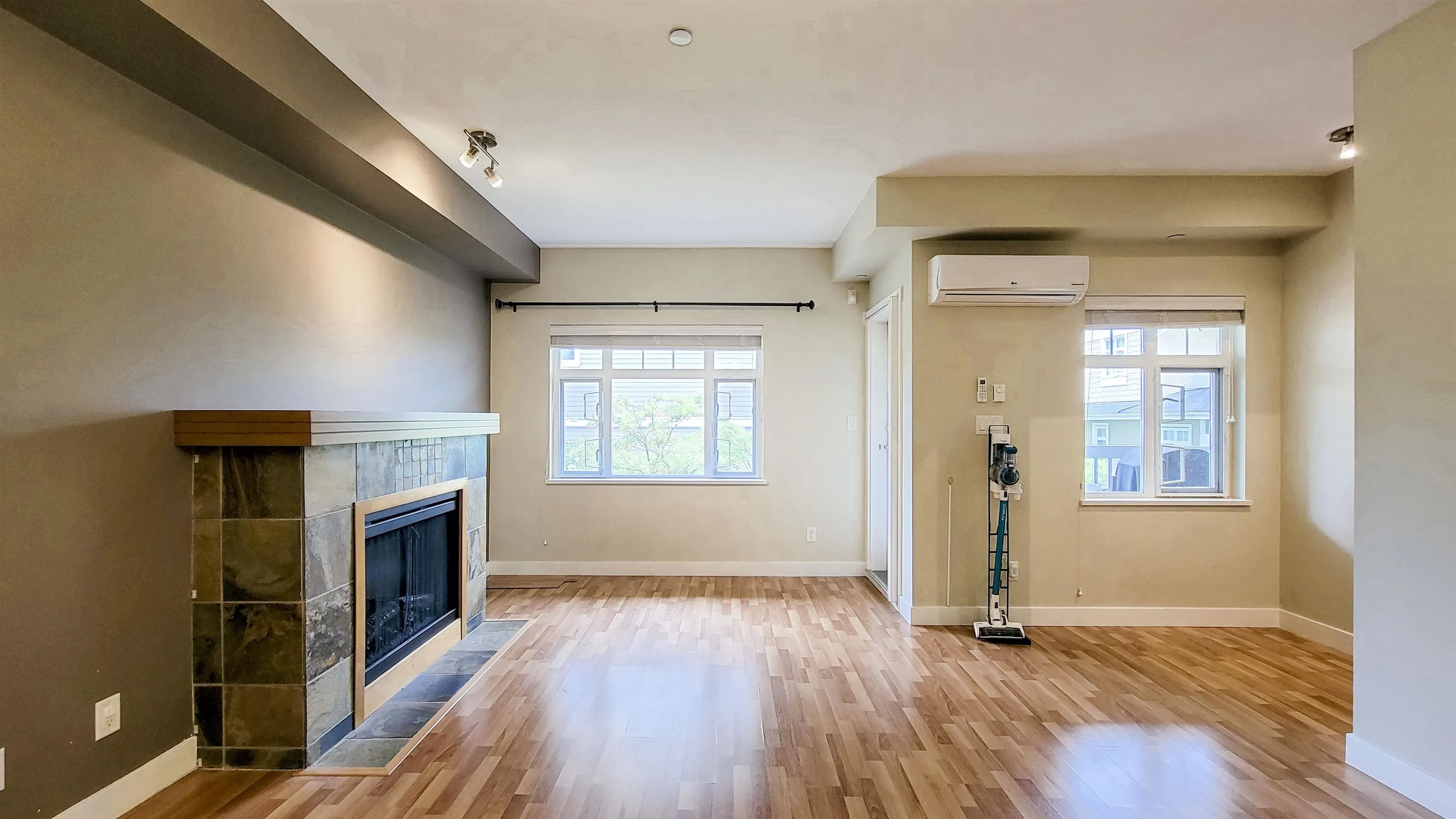 7388 Macpherson Avenue #74