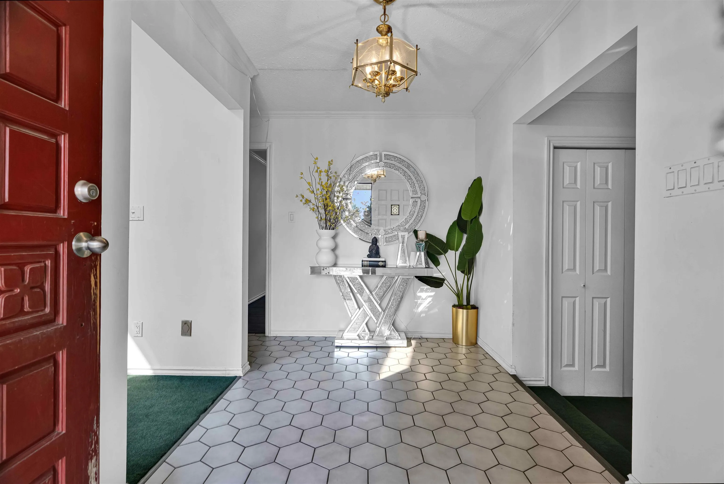 12921 Southridge Drive