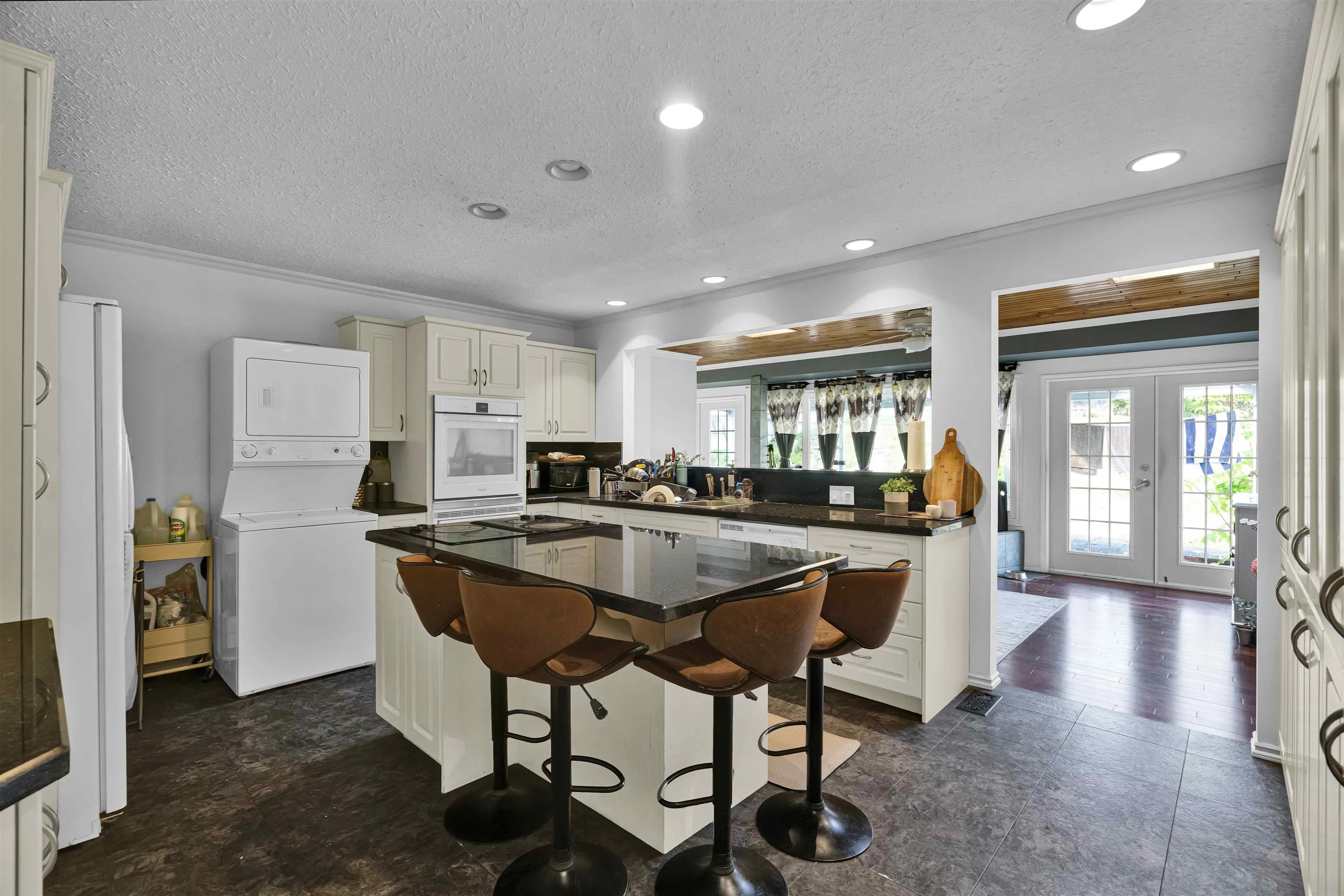 12921 Southridge Drive