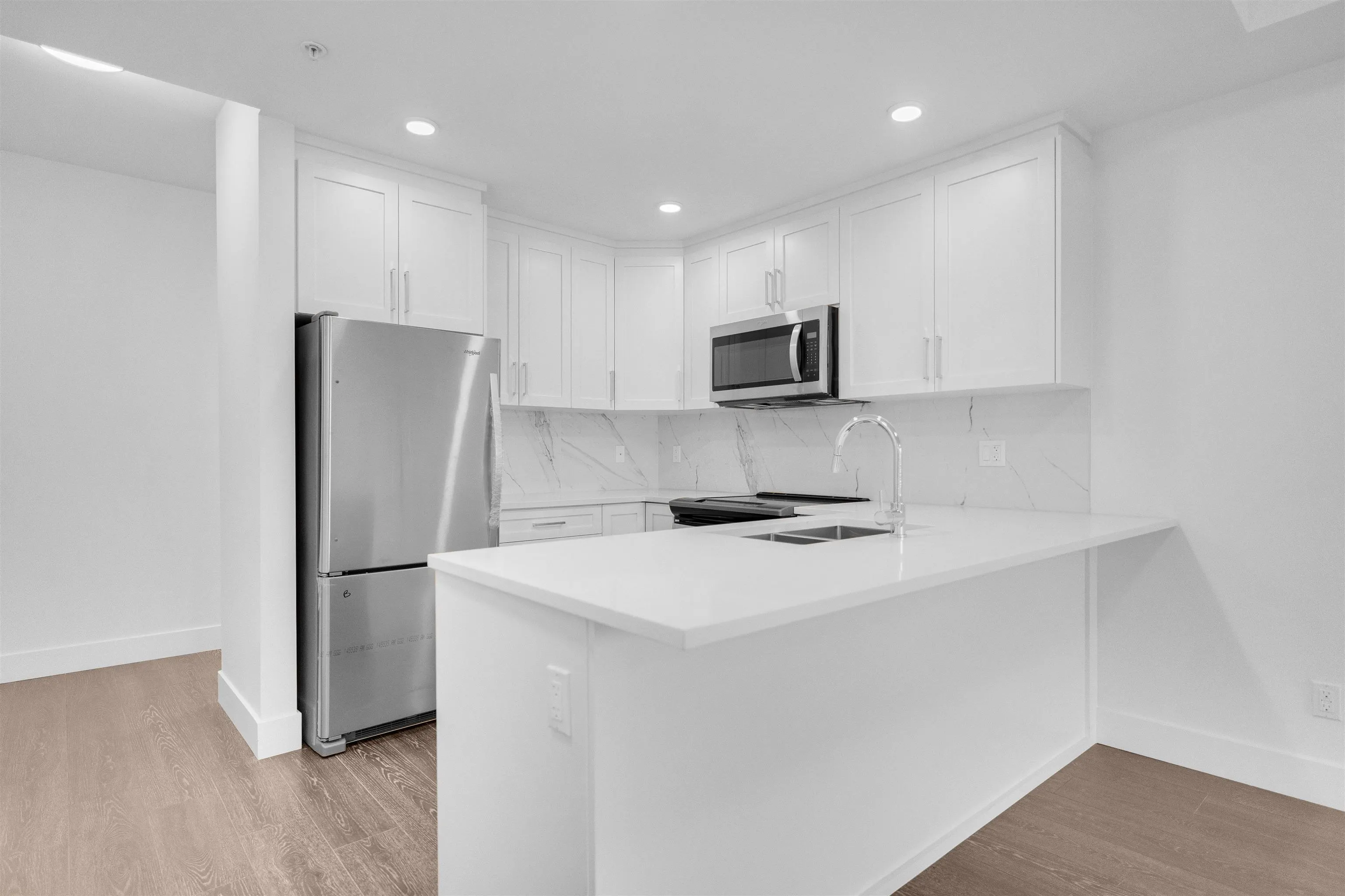 9983 E Barnston Drive #207