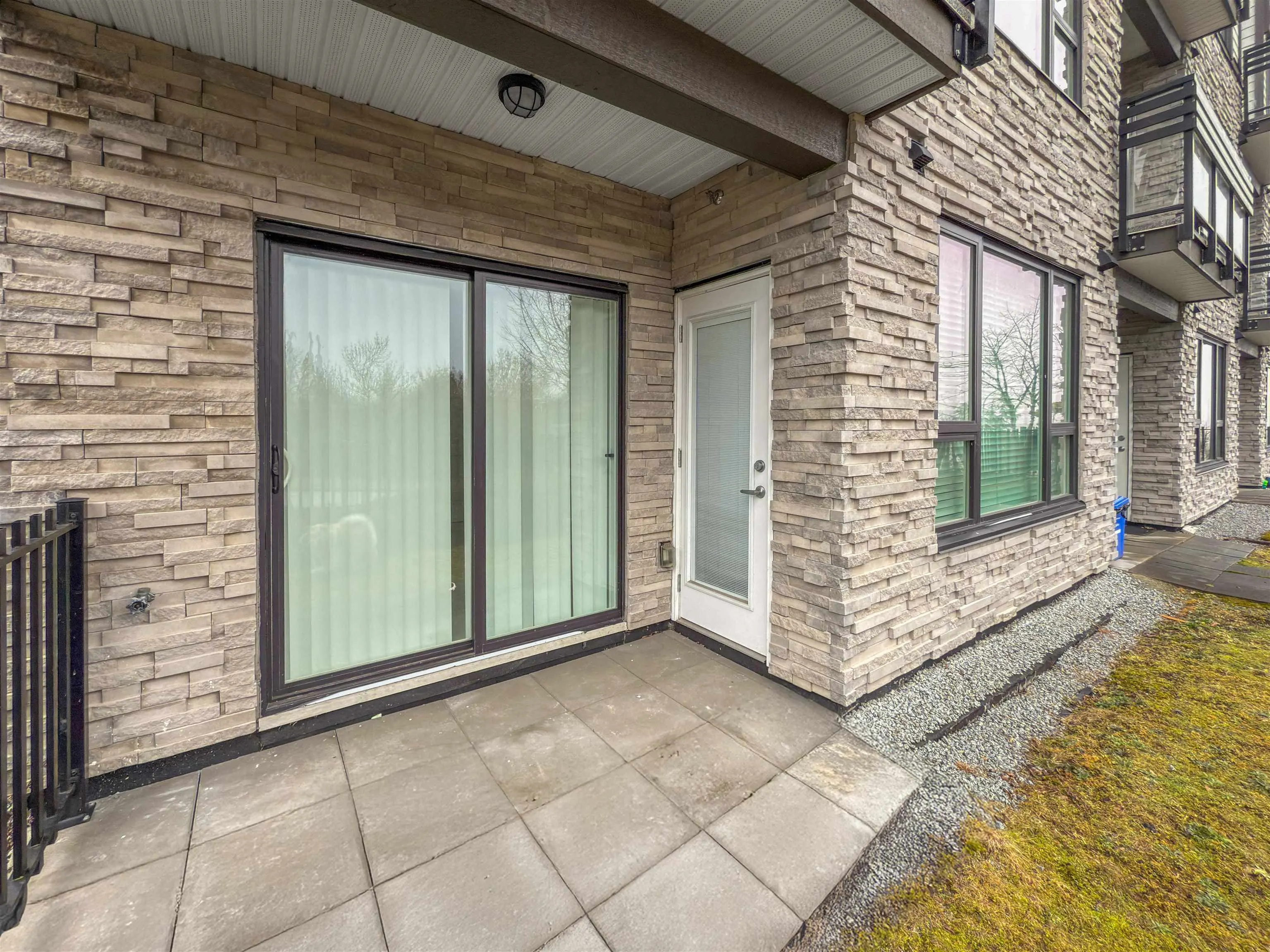 9983 E Barnston Drive #207