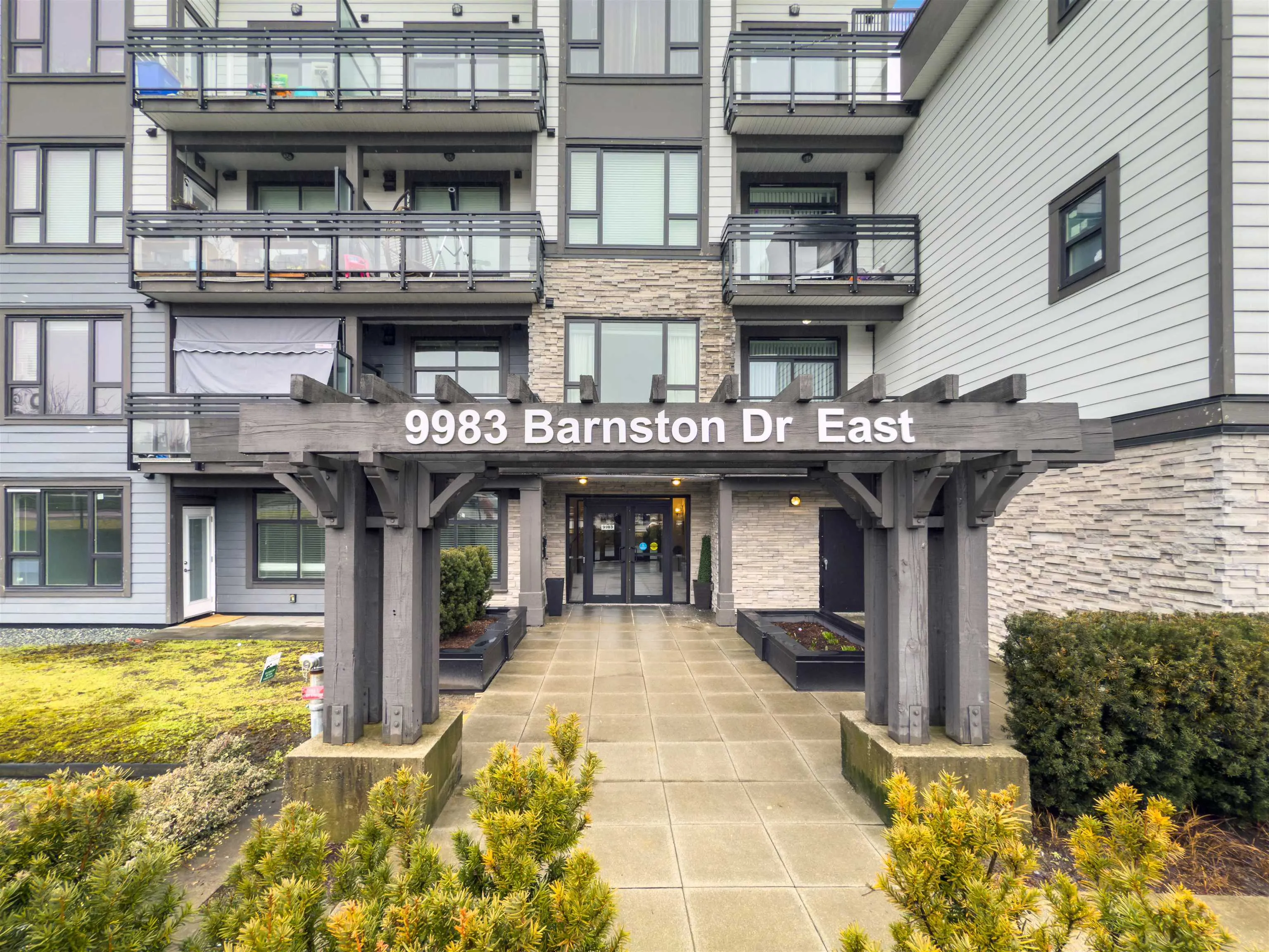 9983 E Barnston Drive #207