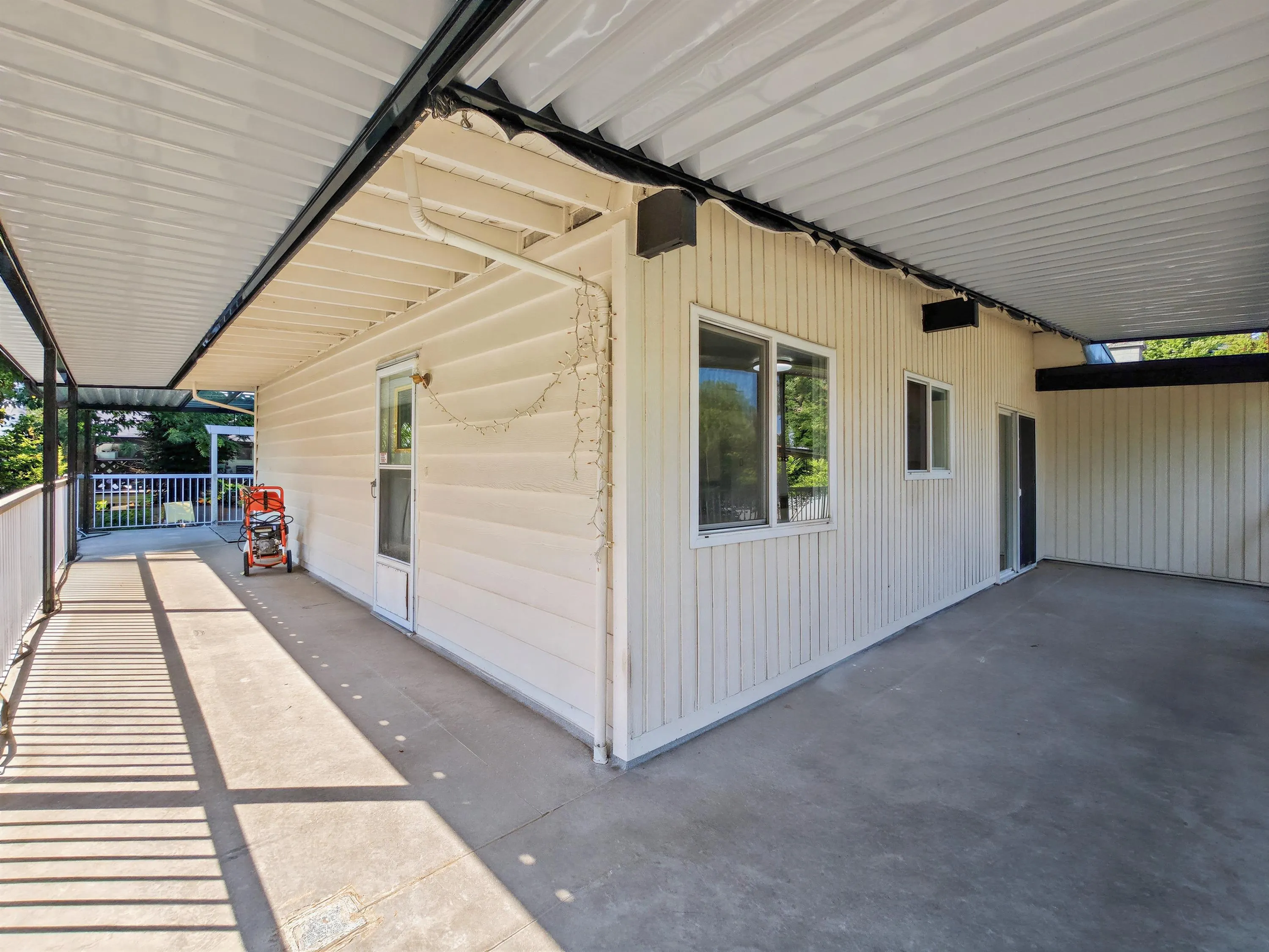 1152 Glade Court