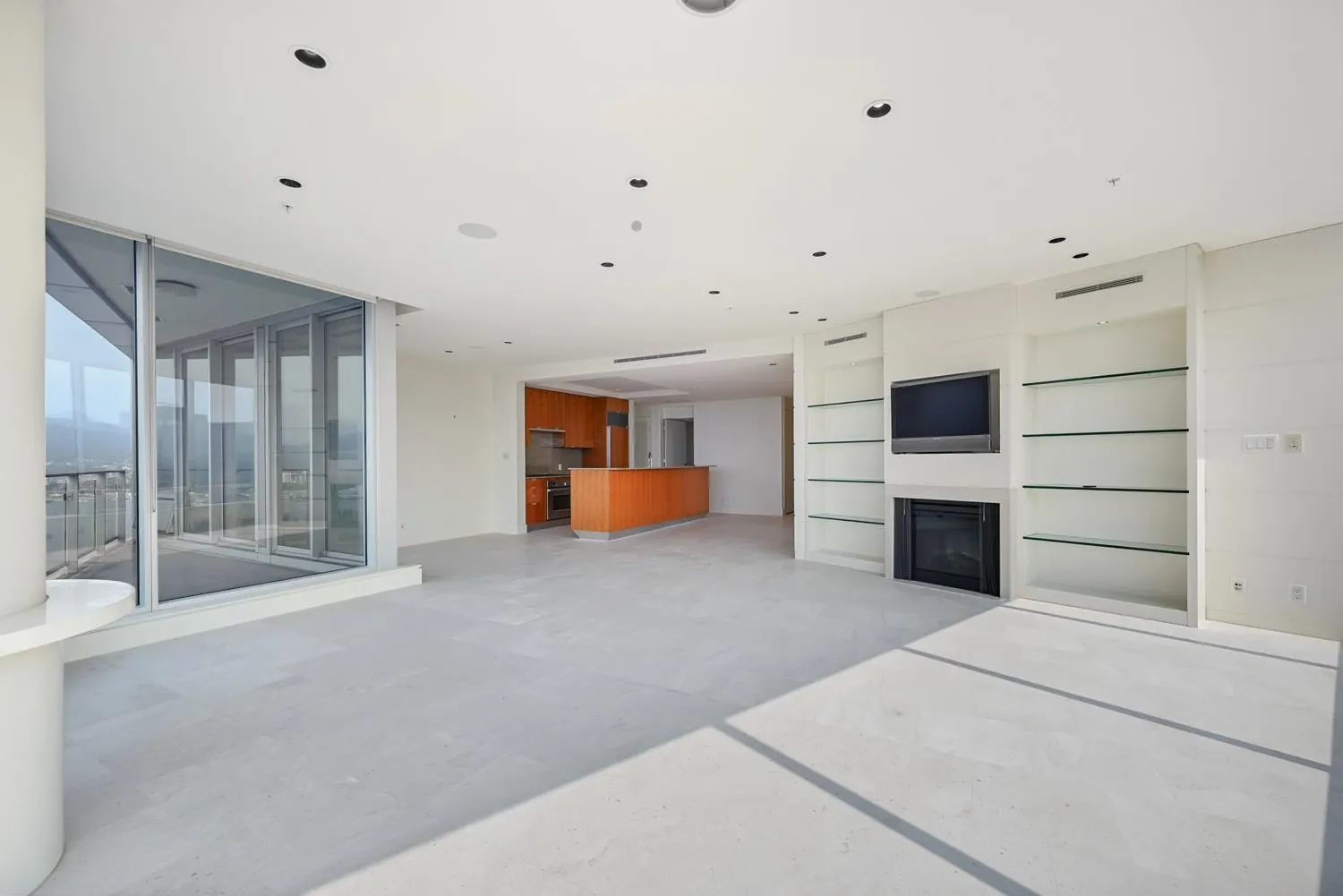 1077 W Cordova Street #4X03
