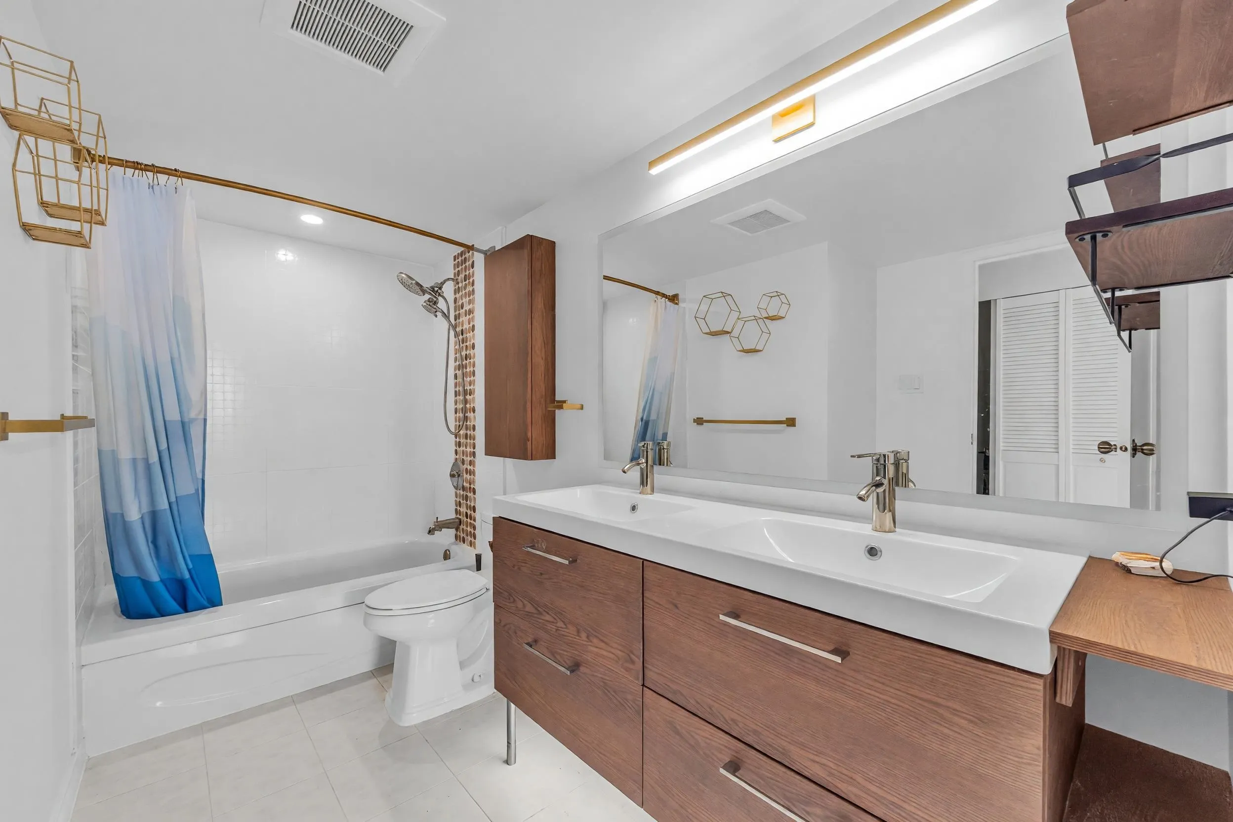 6540 Burlington Avenue #2006