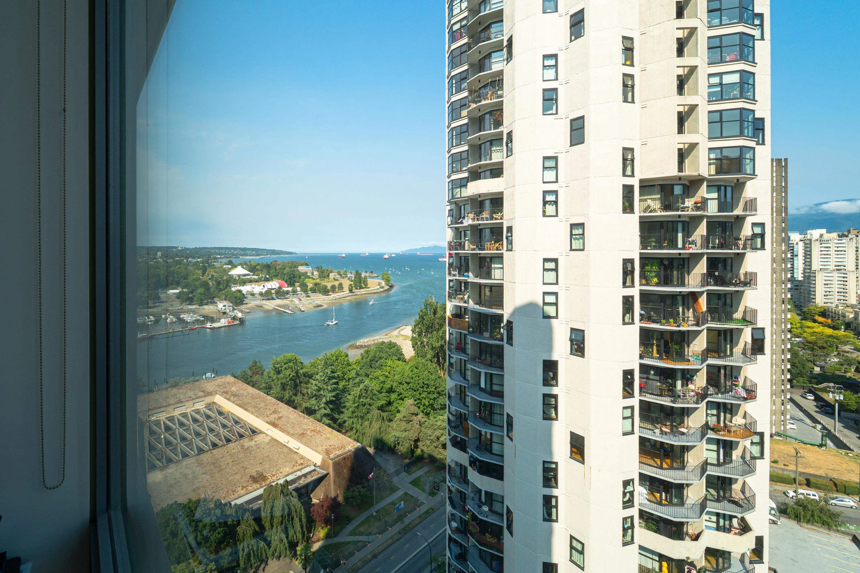 1005 Beach Avenue #2003