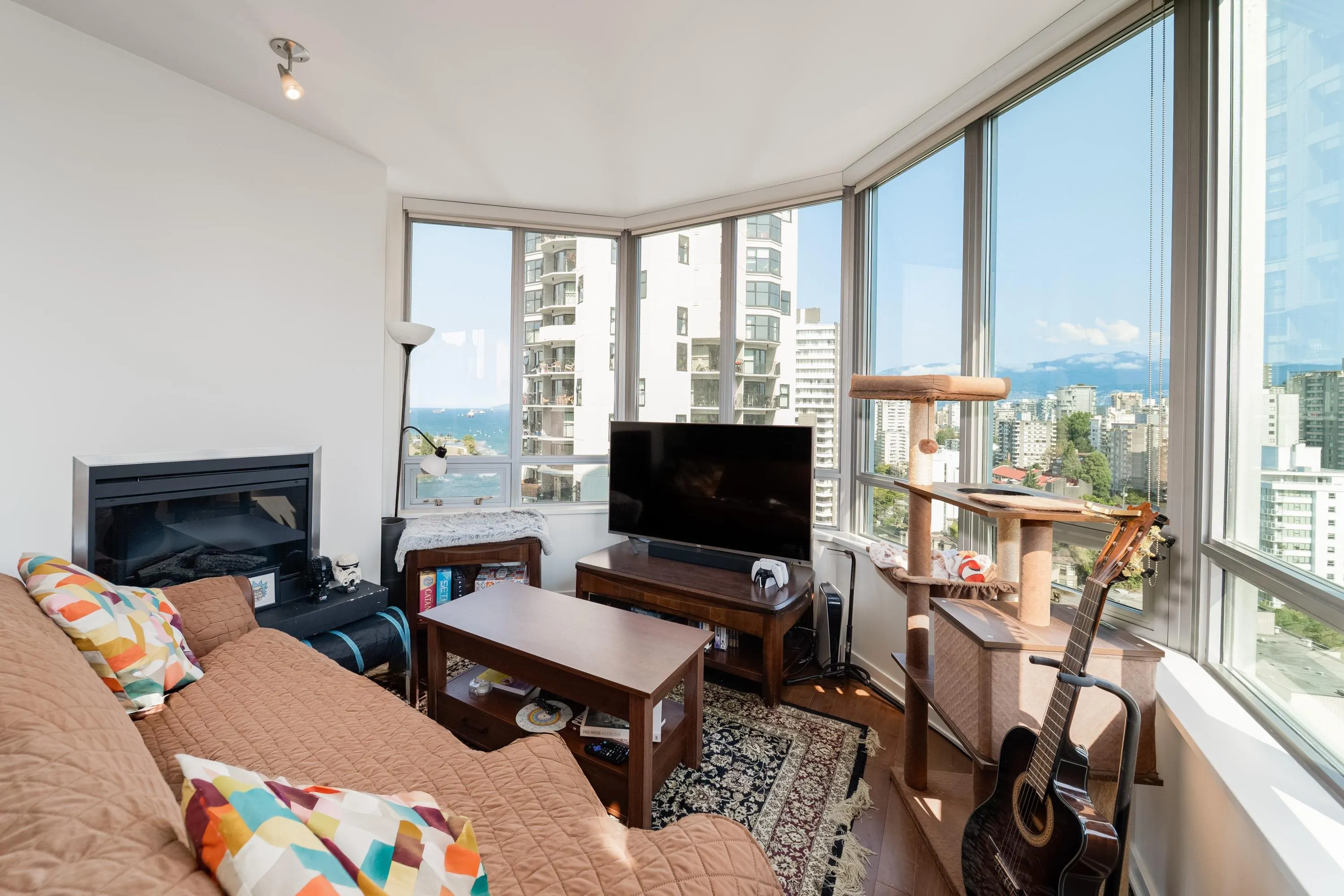1005 Beach Avenue #2003