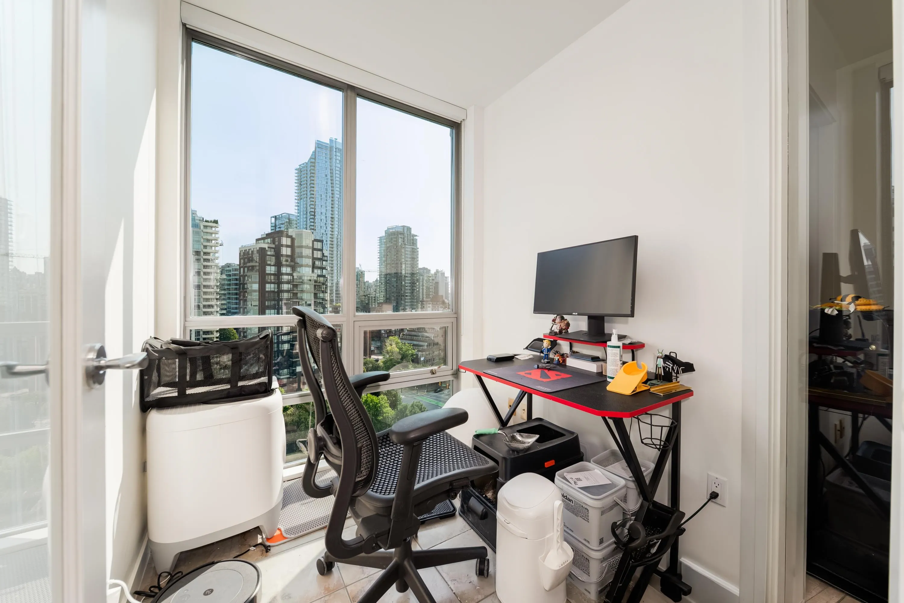 1005 Beach Avenue #2003