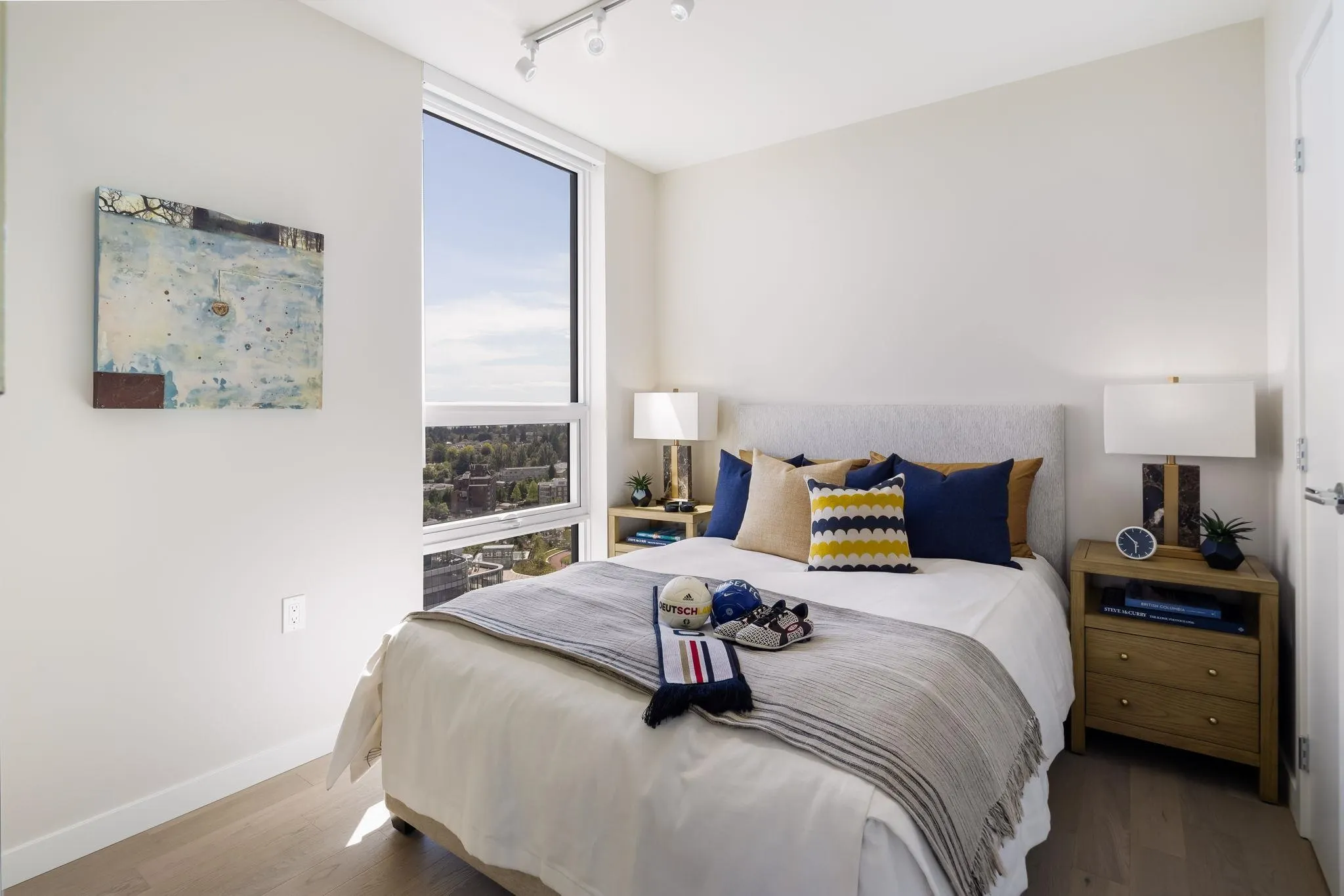 485 W 42nd Avenue #1402