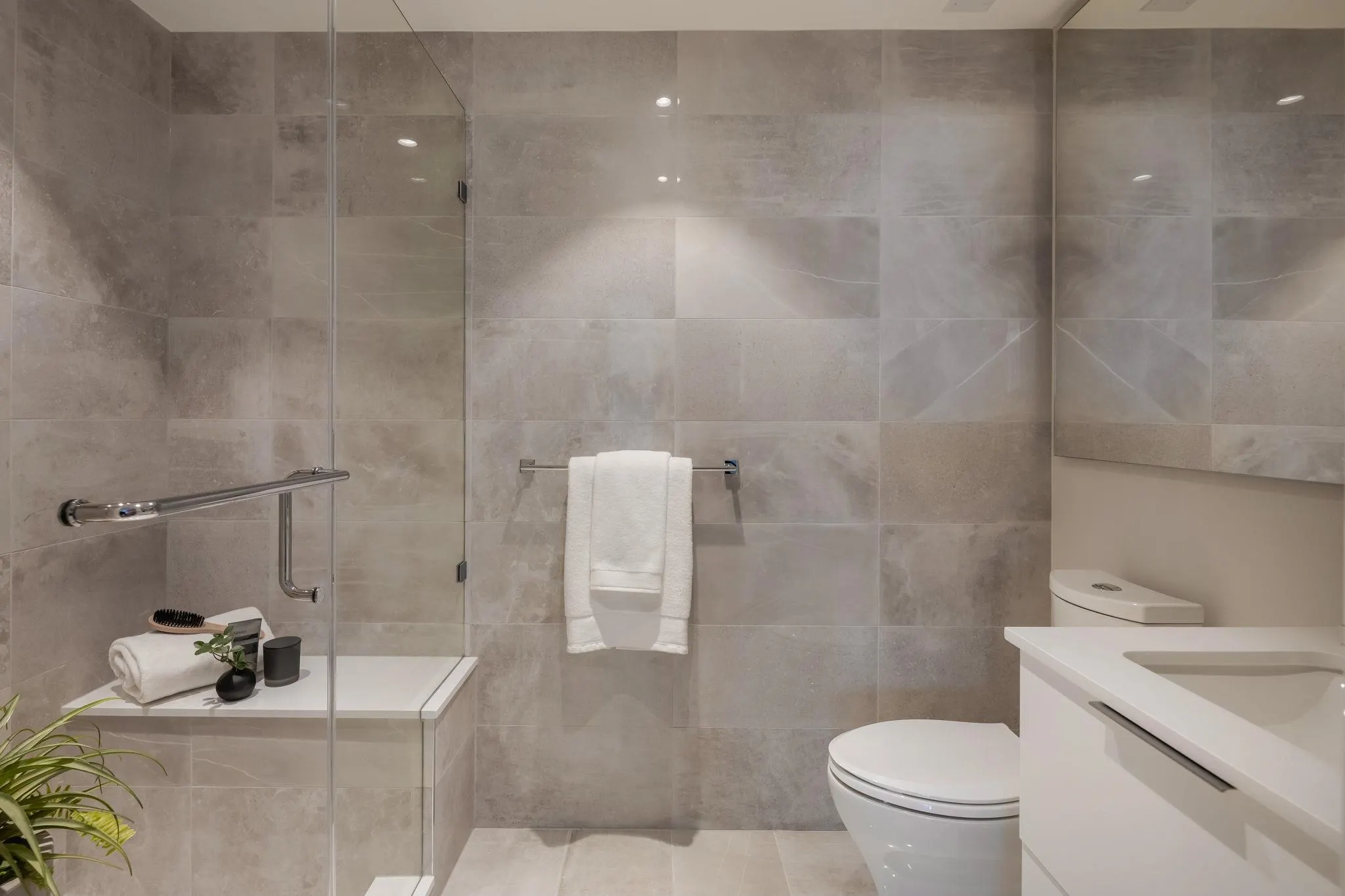 485 W 42nd Avenue #2302