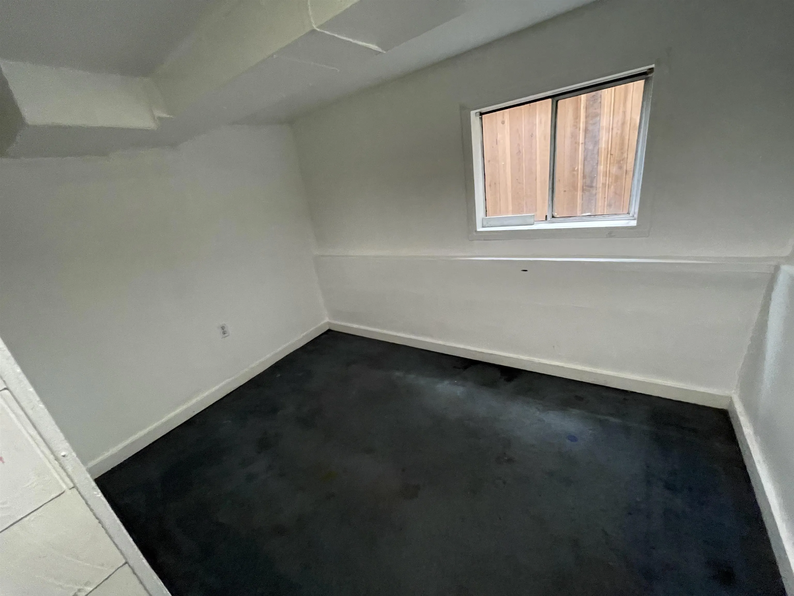 757 E 12th Avenue #Ground Floor