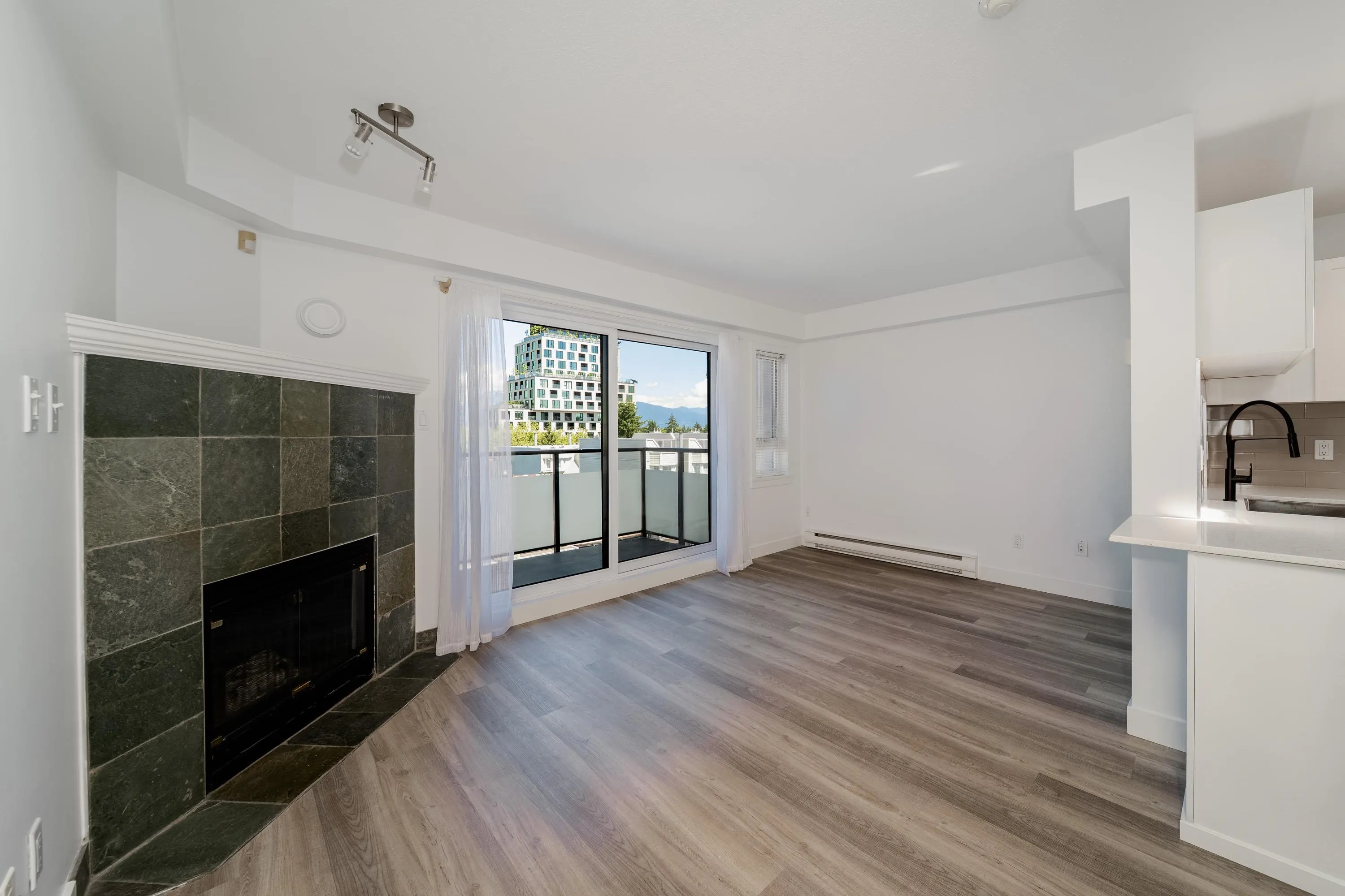 3788 W 10th Avenue #302