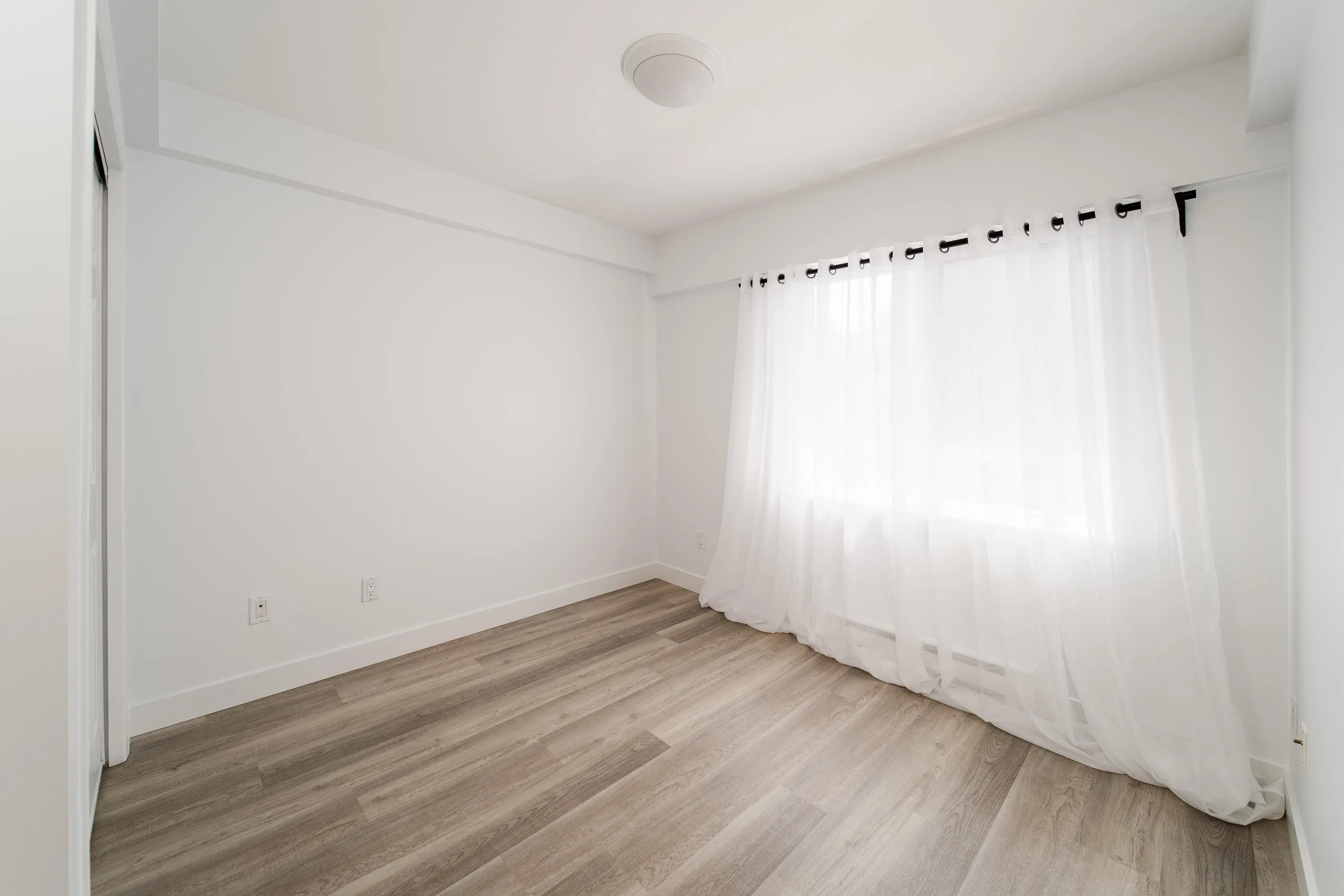 3788 W 10th Avenue #302