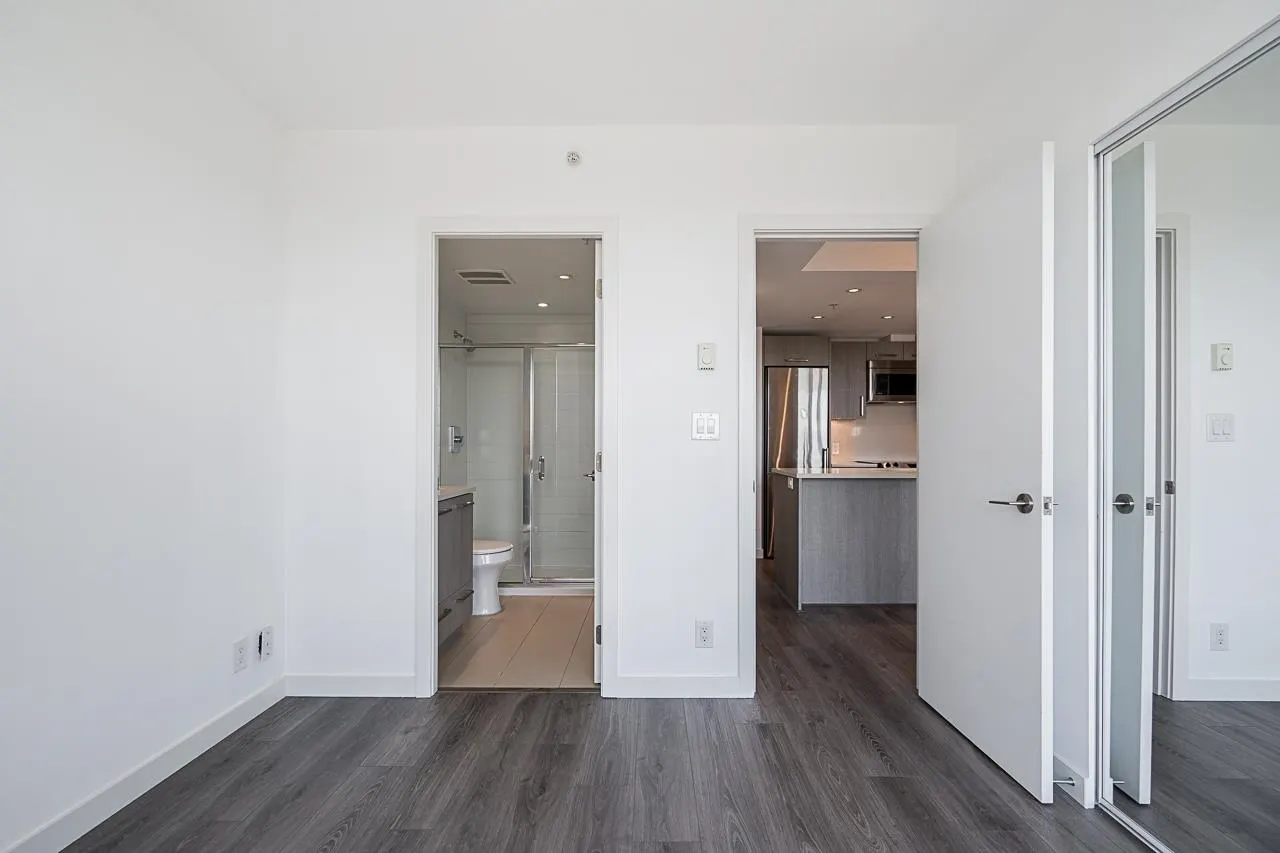 983 E Hastings Street #1006