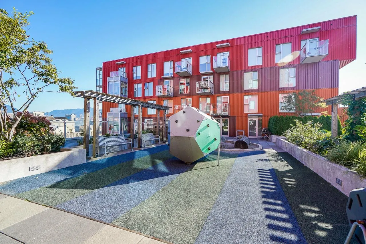 983 E Hastings Street #1006