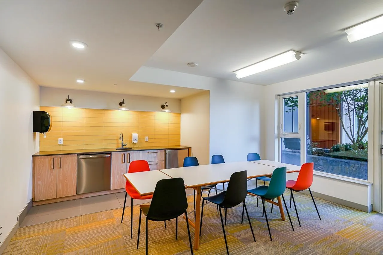 983 E Hastings Street #1006