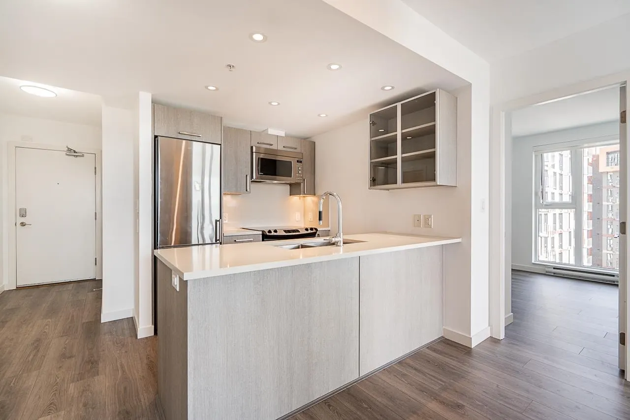 983 E Hastings Street #1006