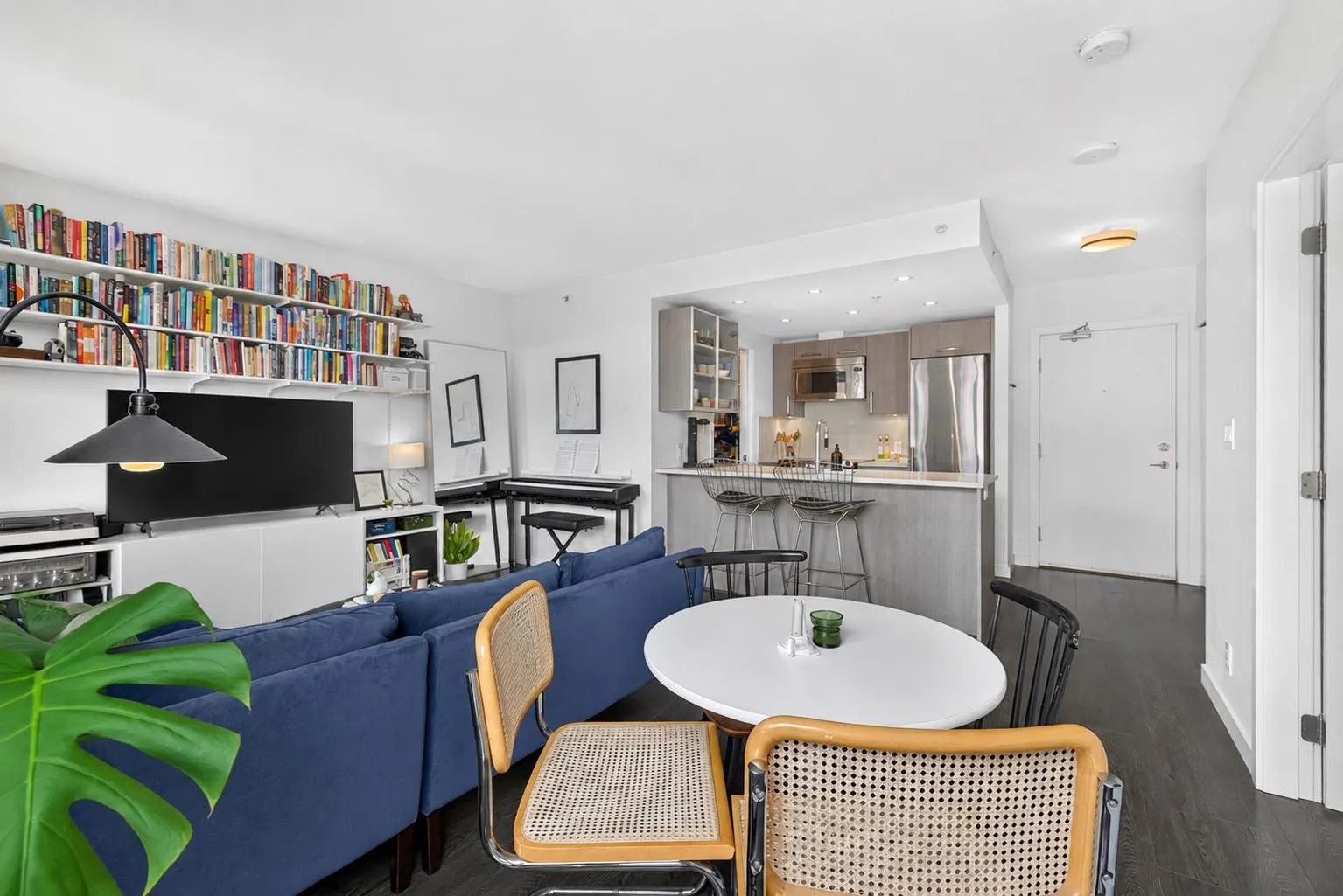 983 E Hastings Street #1009