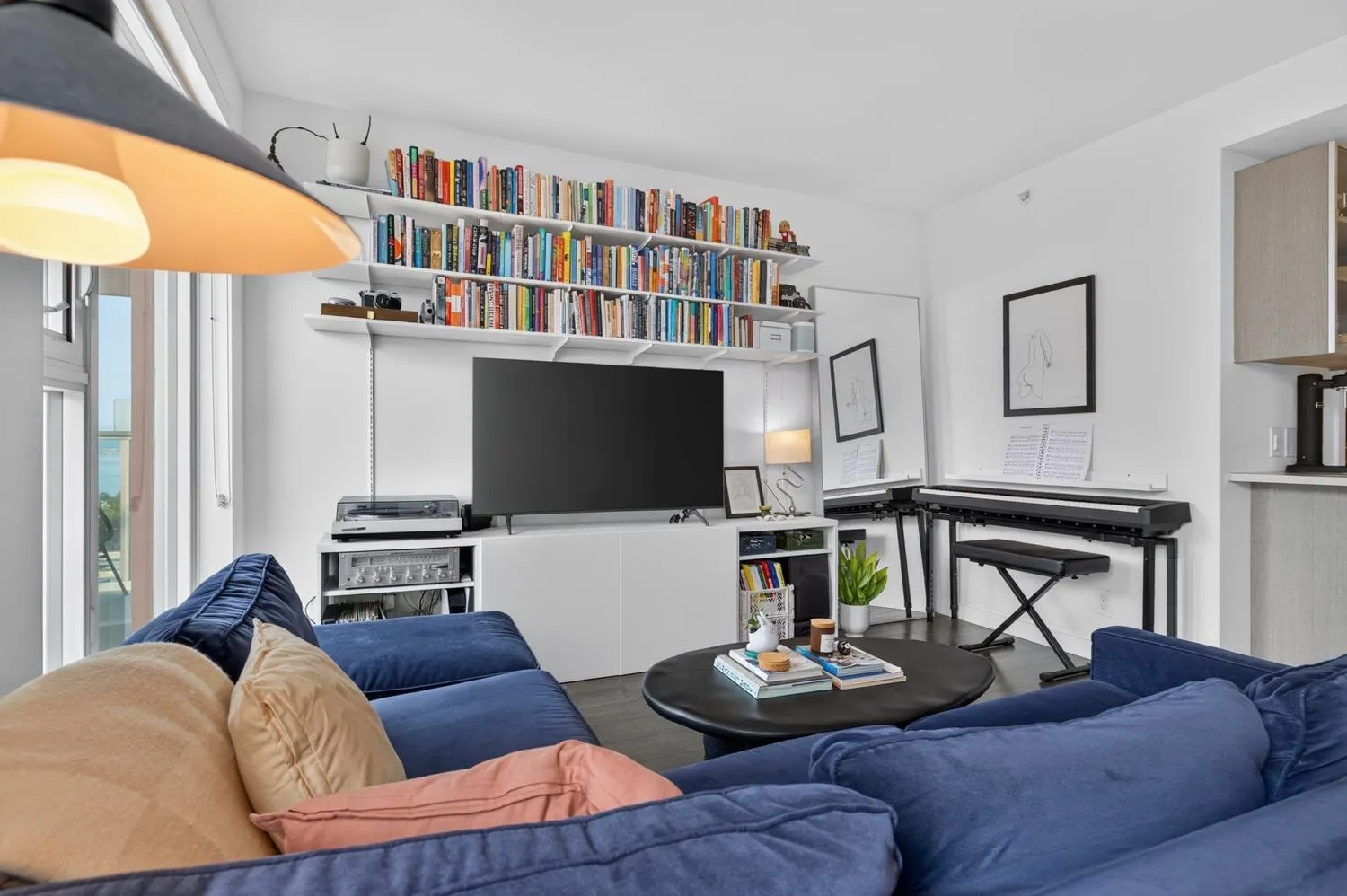 983 E Hastings Street #1009