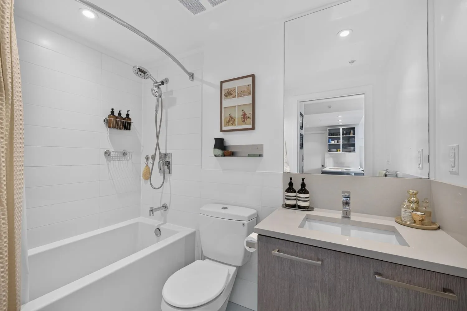 983 E Hastings Street #1009