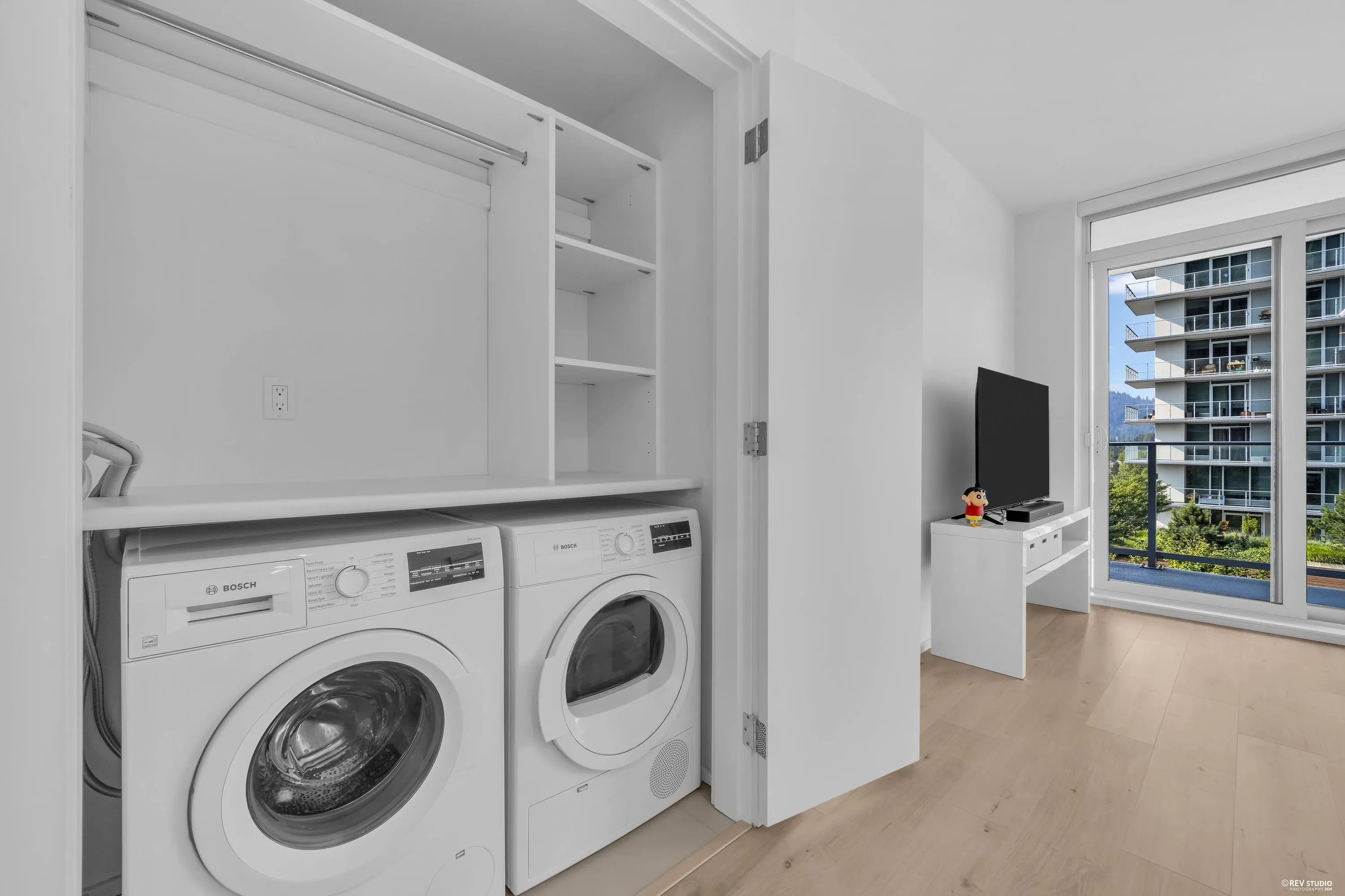 3833 Evergreen Place #911