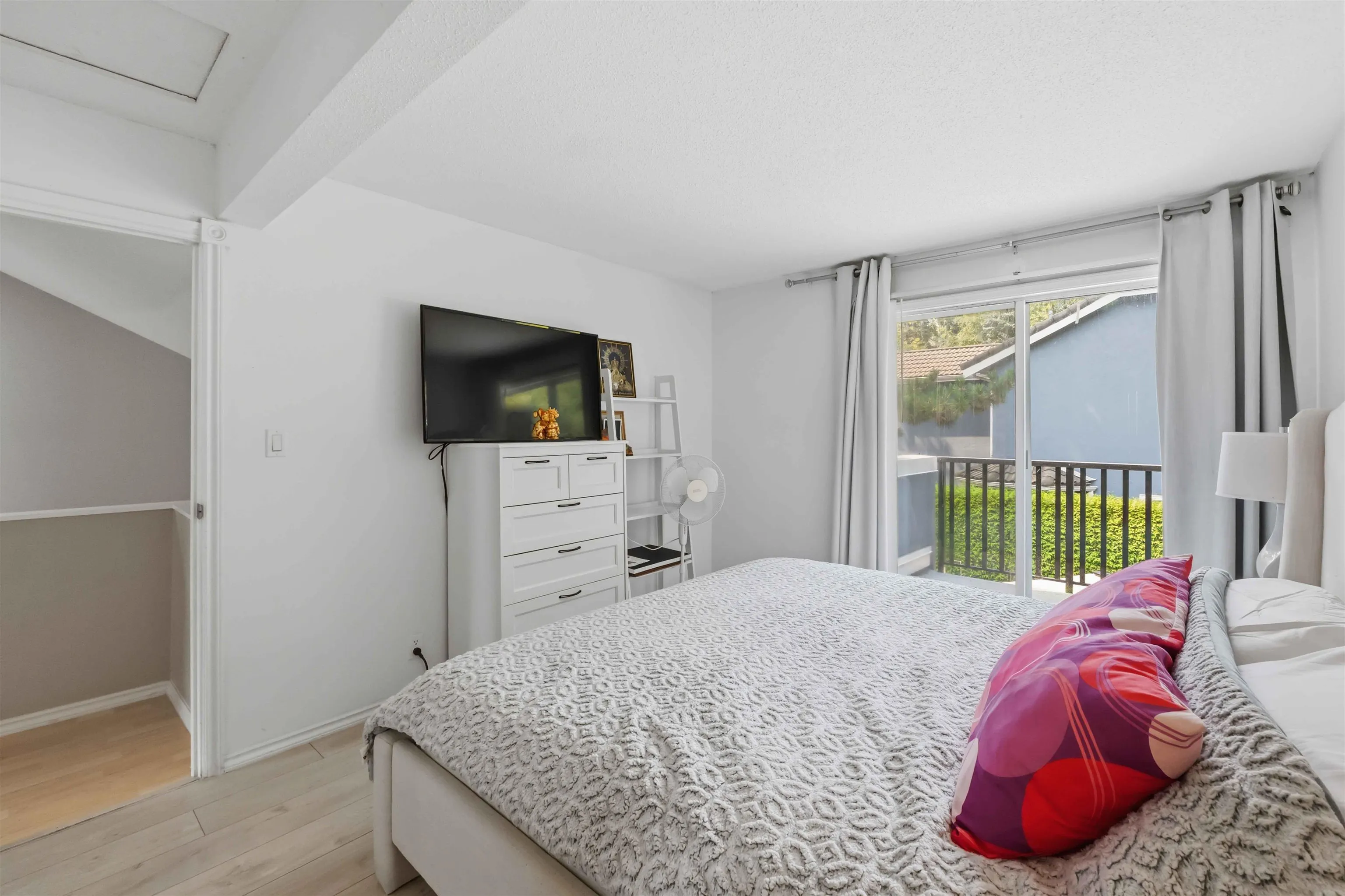 10094 154 Street #2
