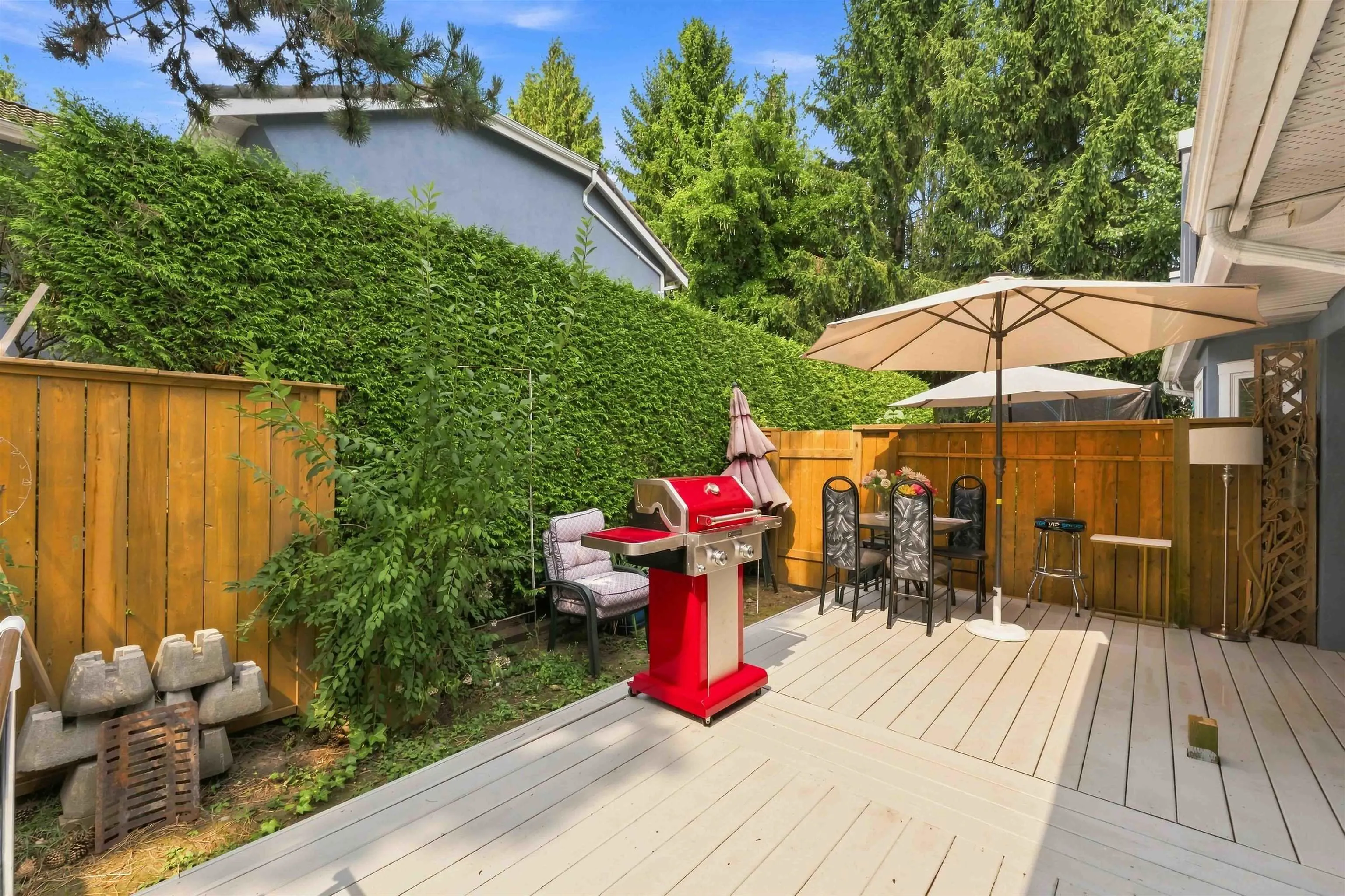 10094 154 Street #2