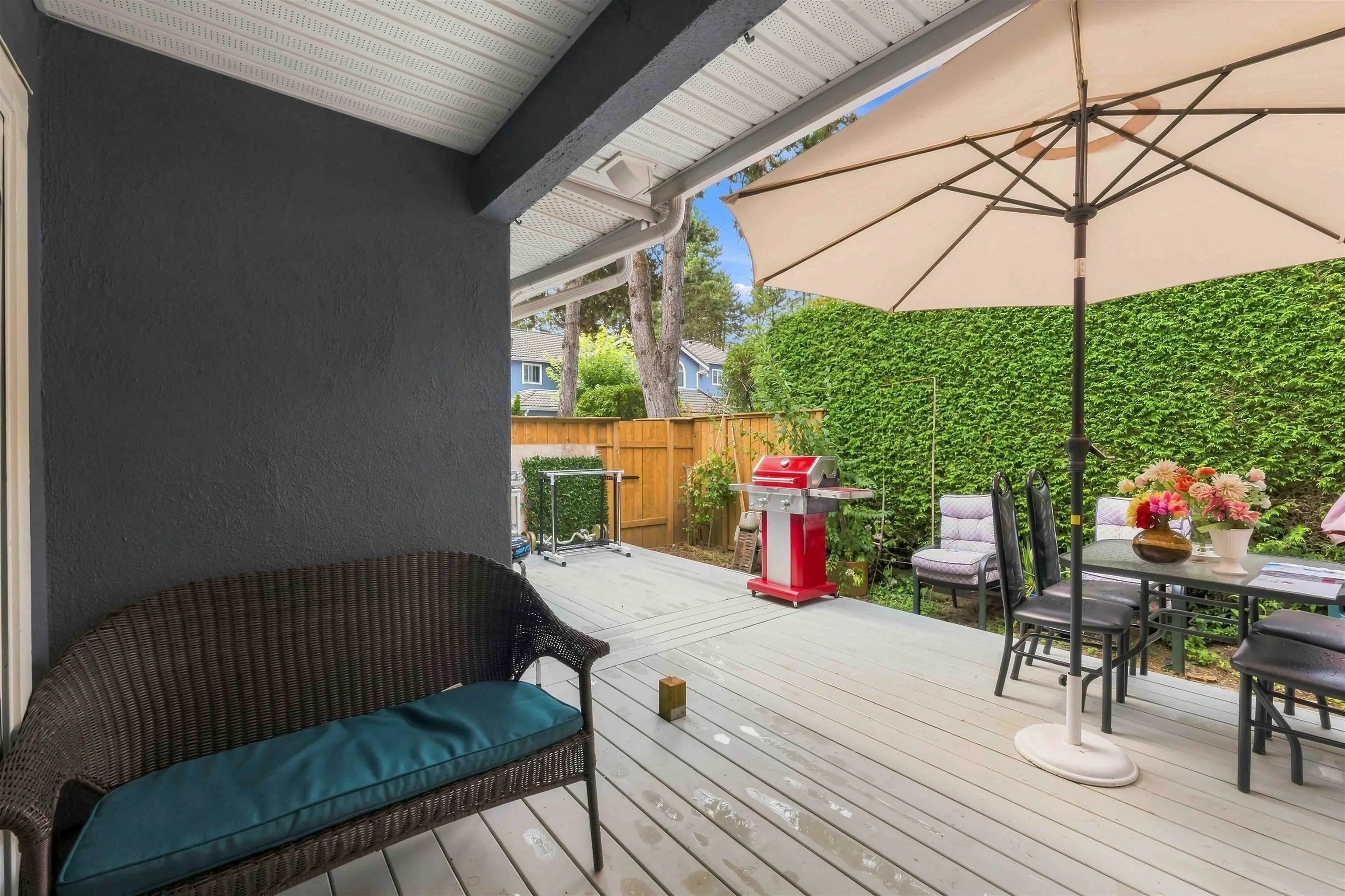 10094 154 Street #2