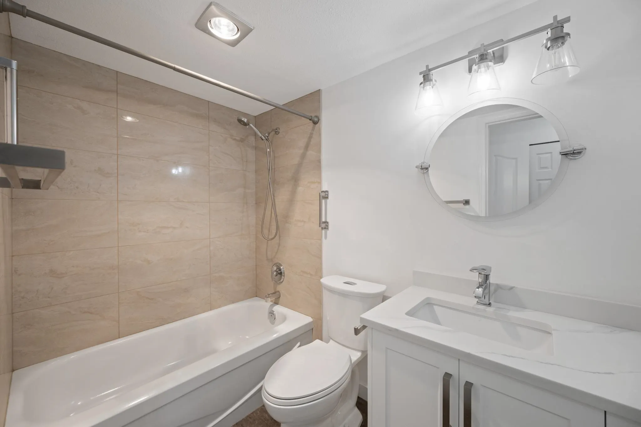 2491 Gladwin Road #201