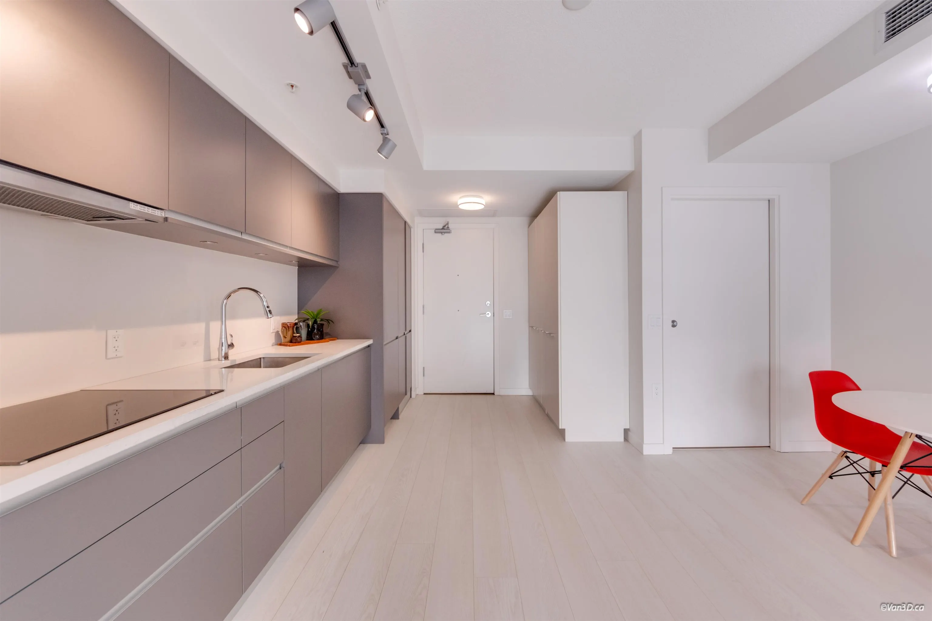 180 E 2nd Avenue #628