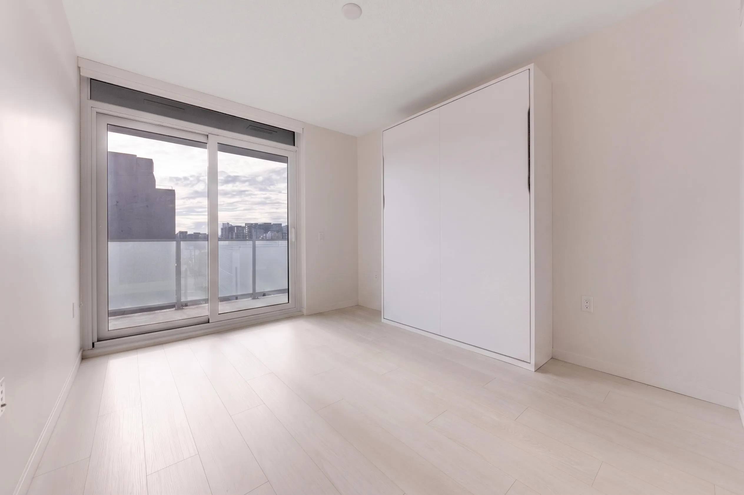 180 E 2nd Avenue #628