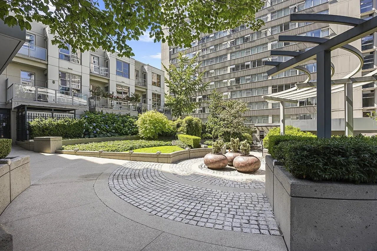 1420 W Georgia Street #1601
