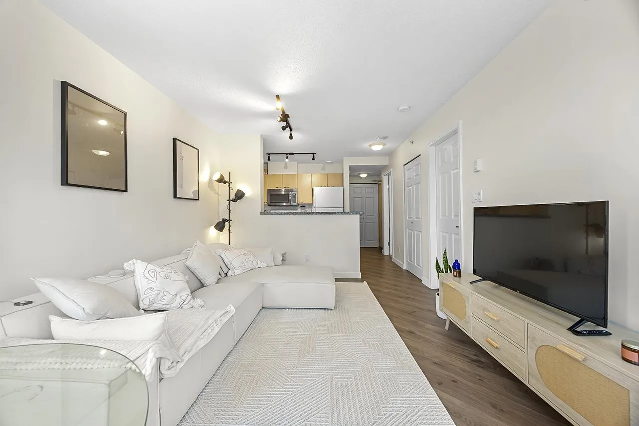 1420 W Georgia Street #1601