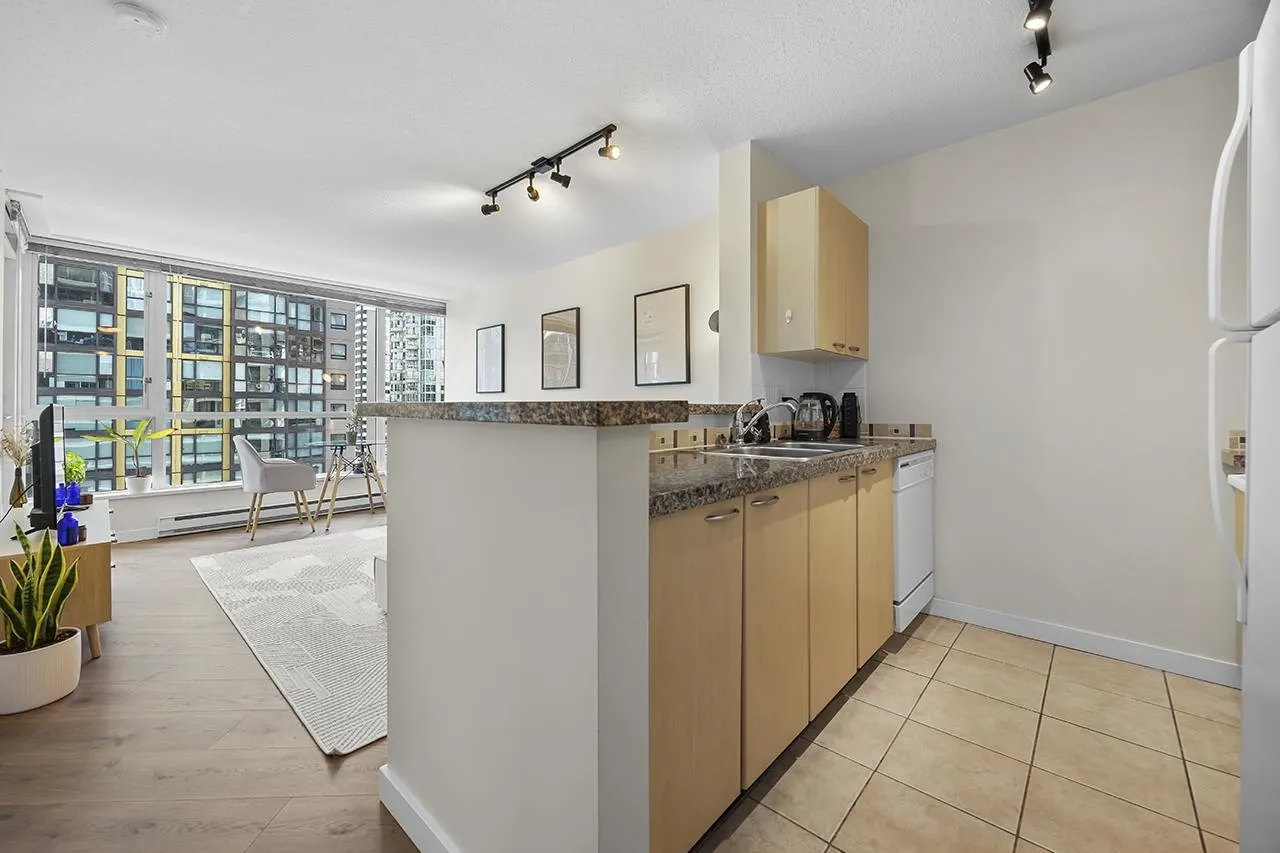 1420 W Georgia Street #1601