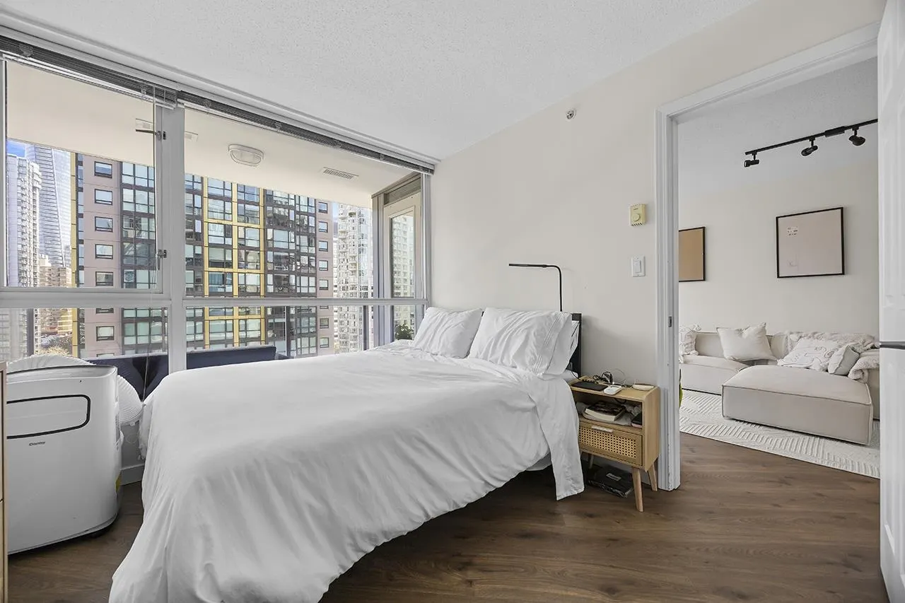 1420 W Georgia Street #1601