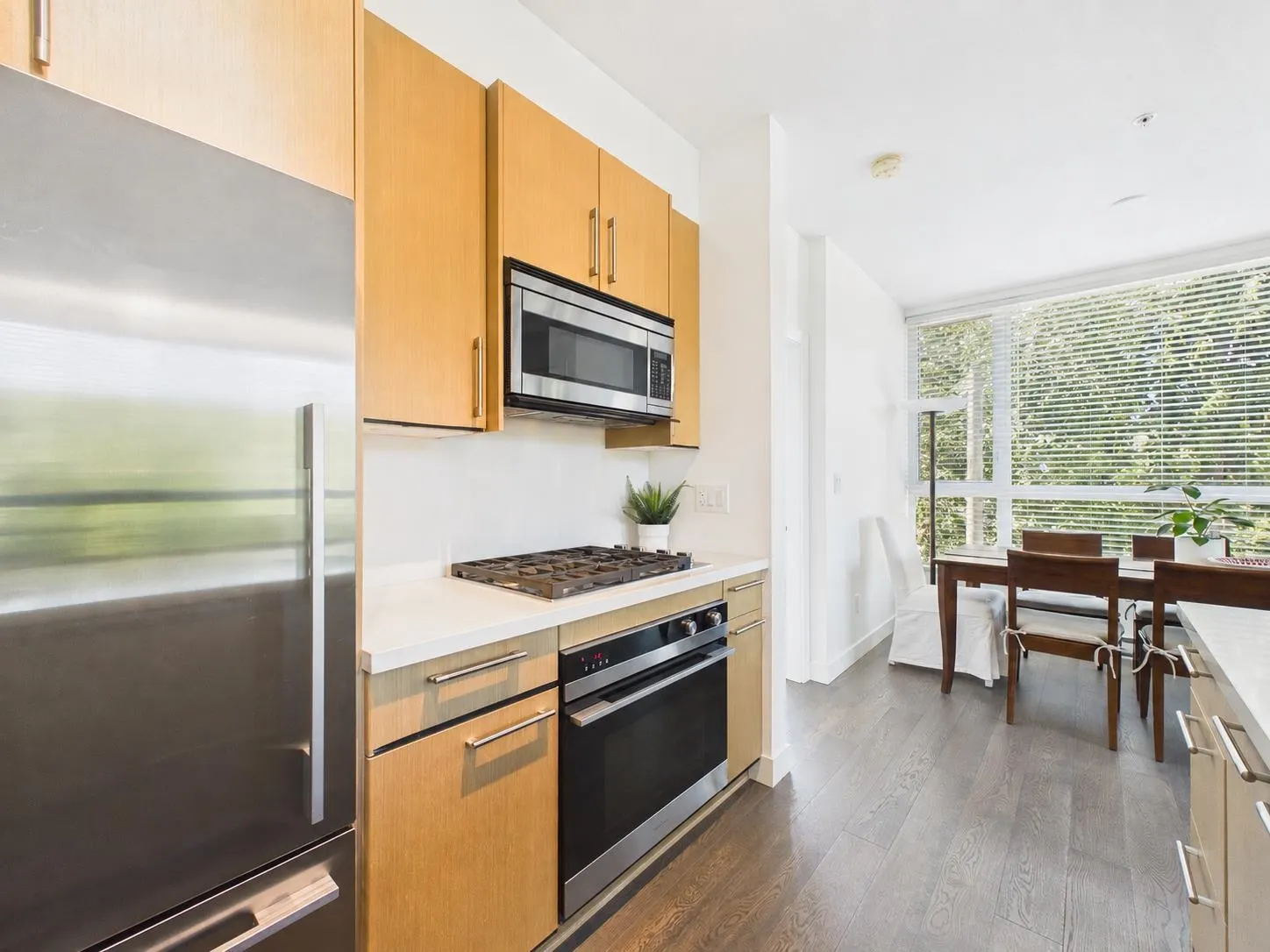 5325 West Boulevard #202