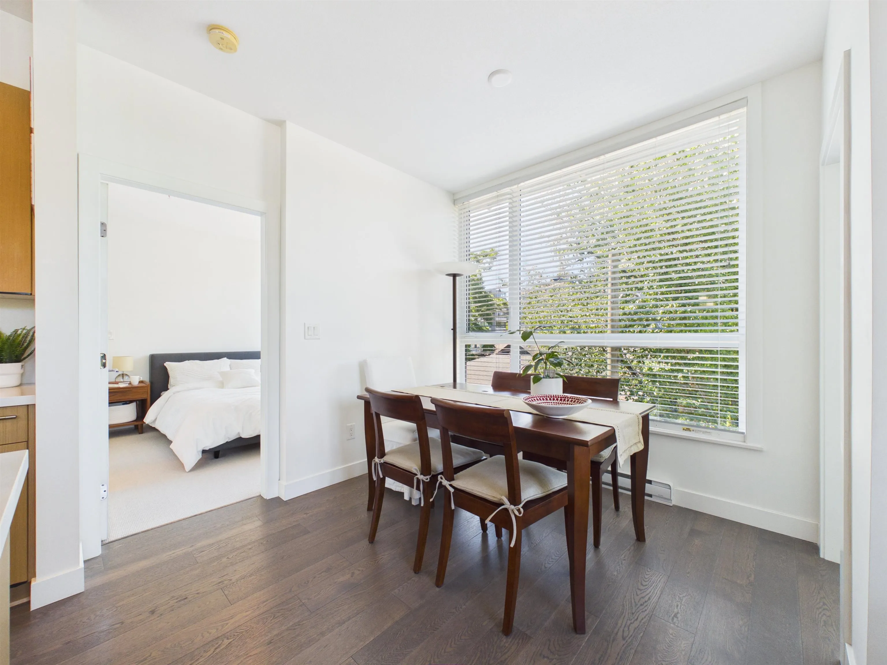 5325 West Boulevard #202