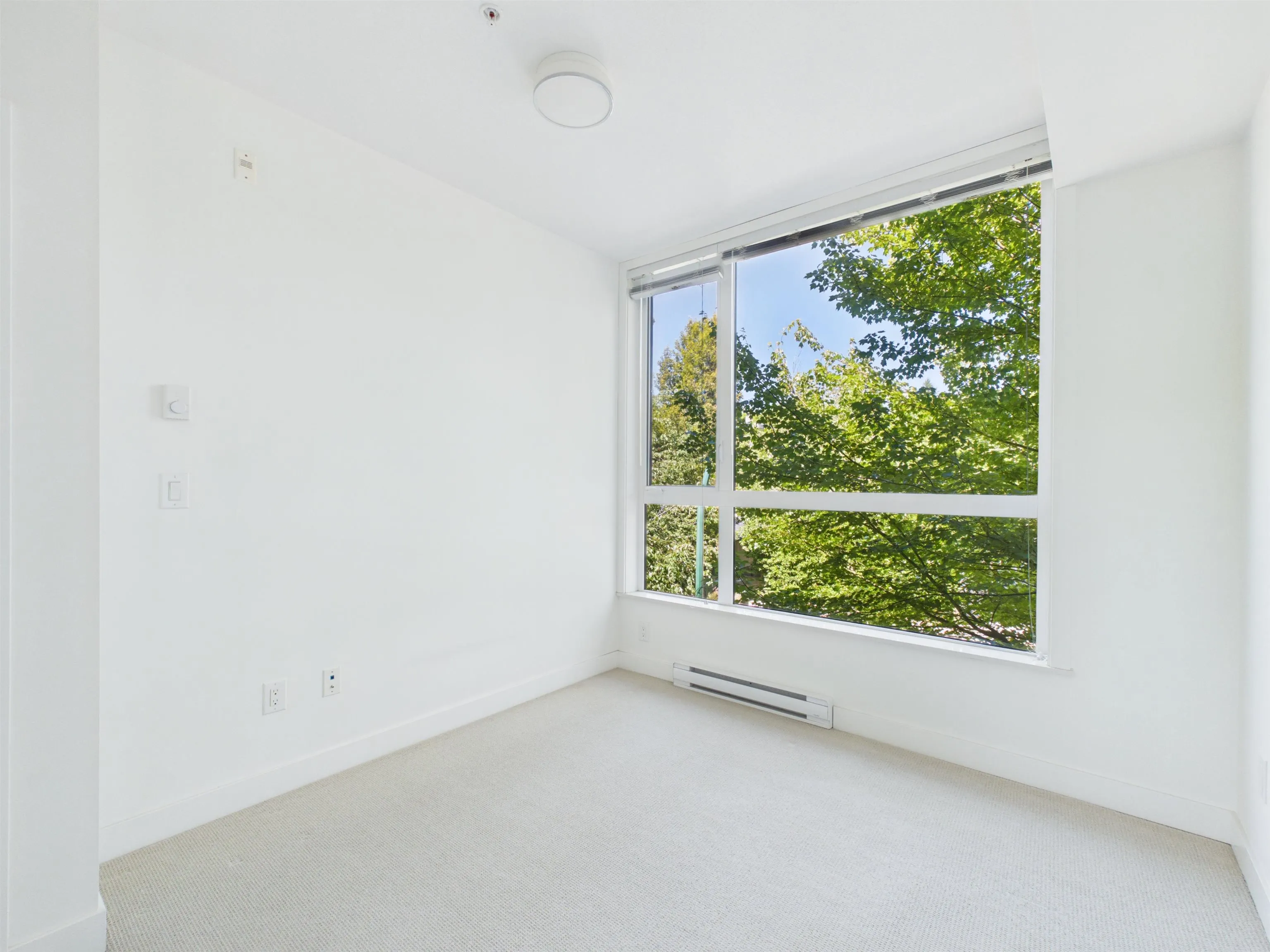 5325 West Boulevard #202