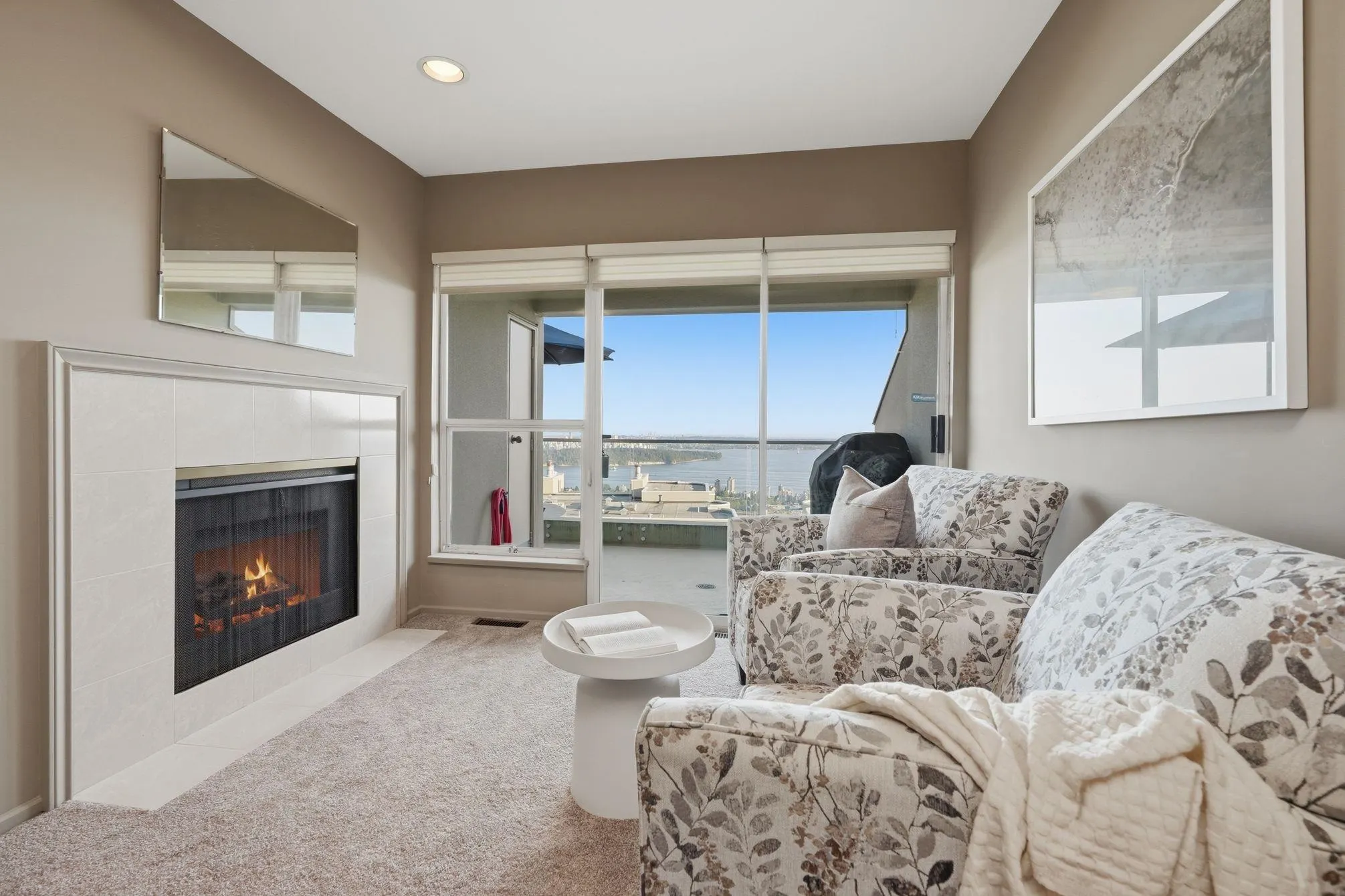 2343 Folkestone Way