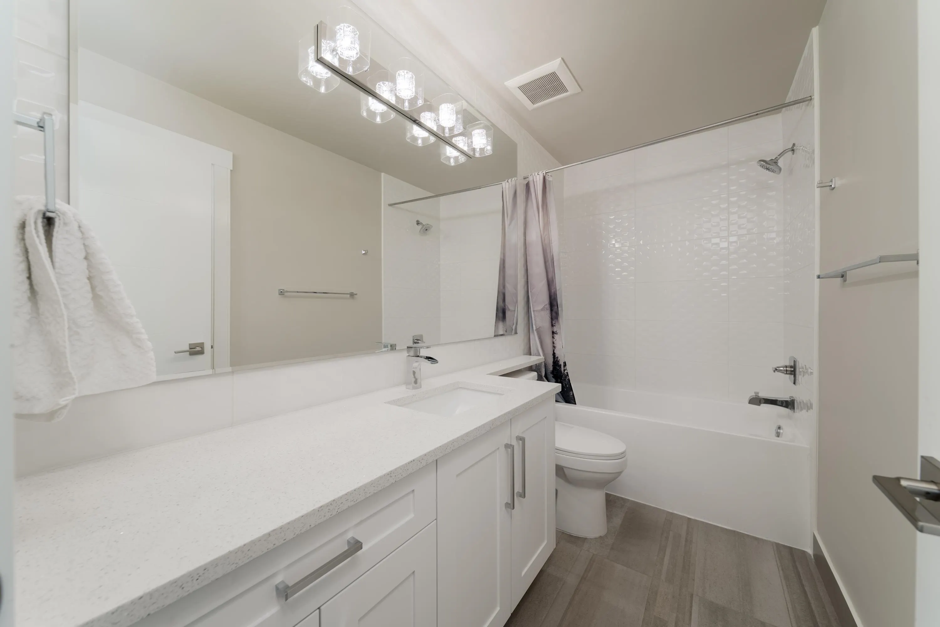 17033 Fraser Highway #82