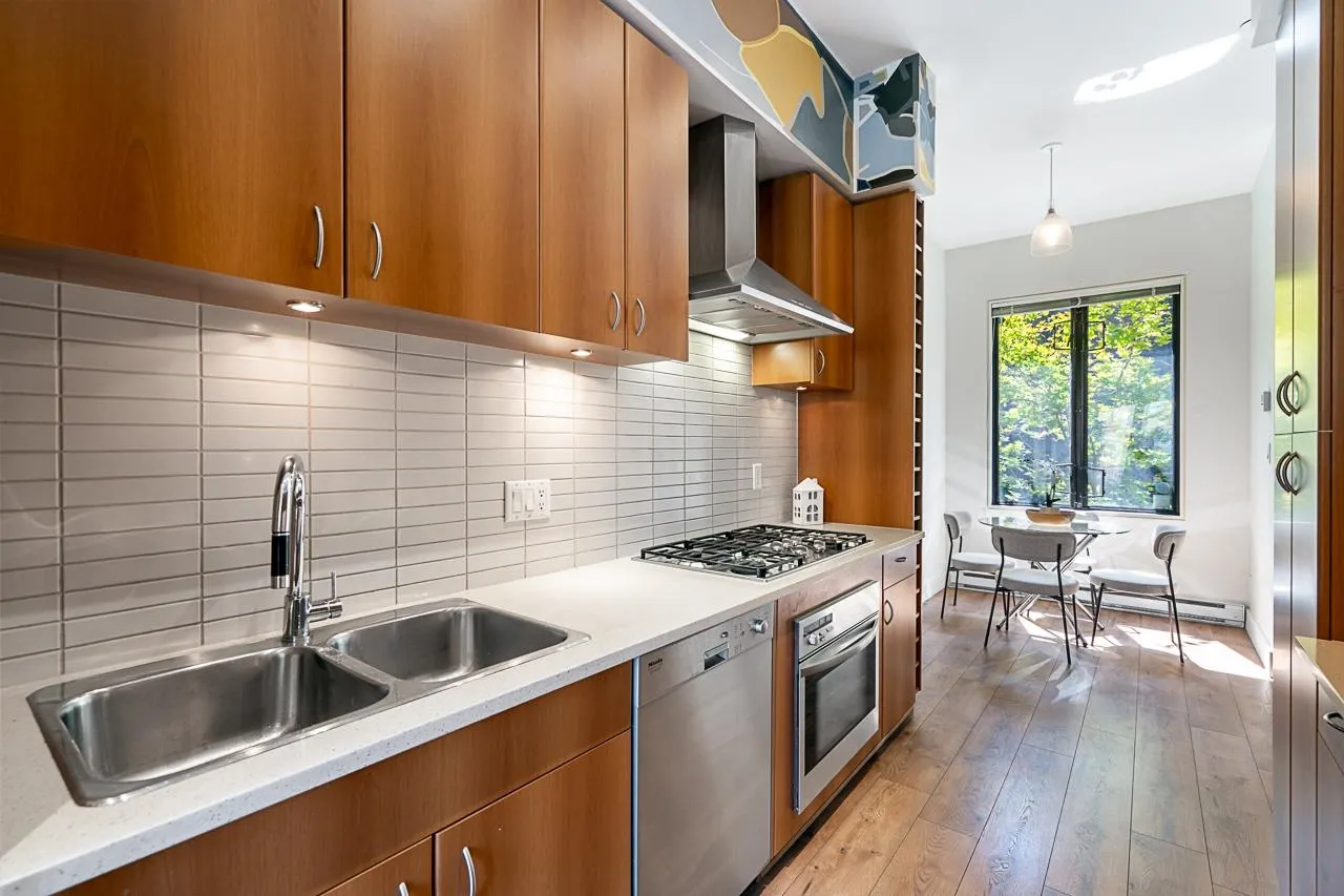1425 W 11th Avenue #1