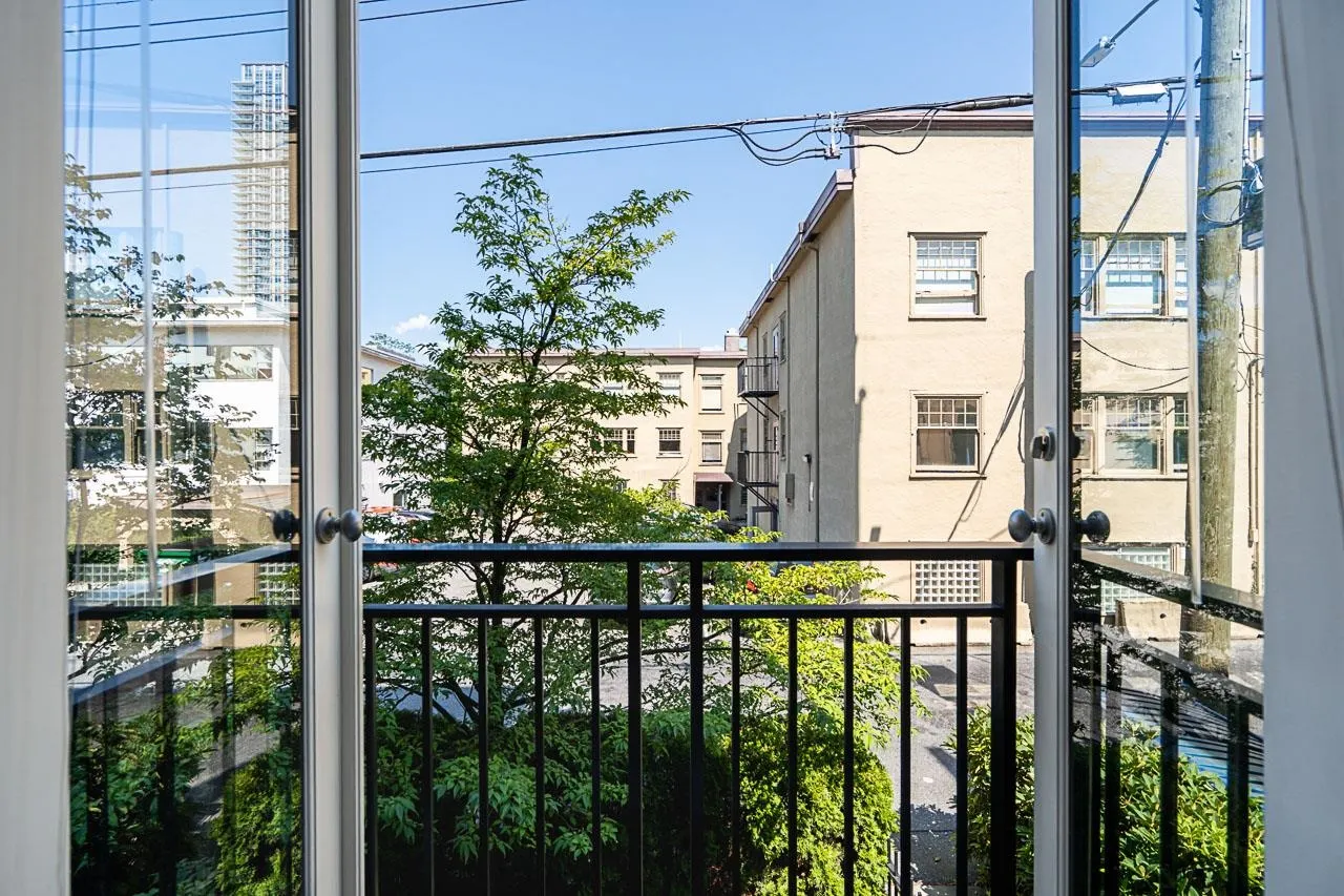 1425 W 11th Avenue #1